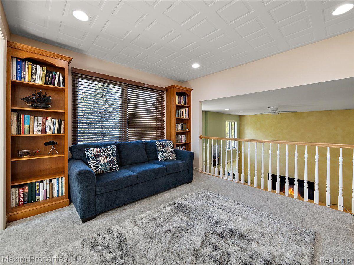 2606 WHITNEY Place