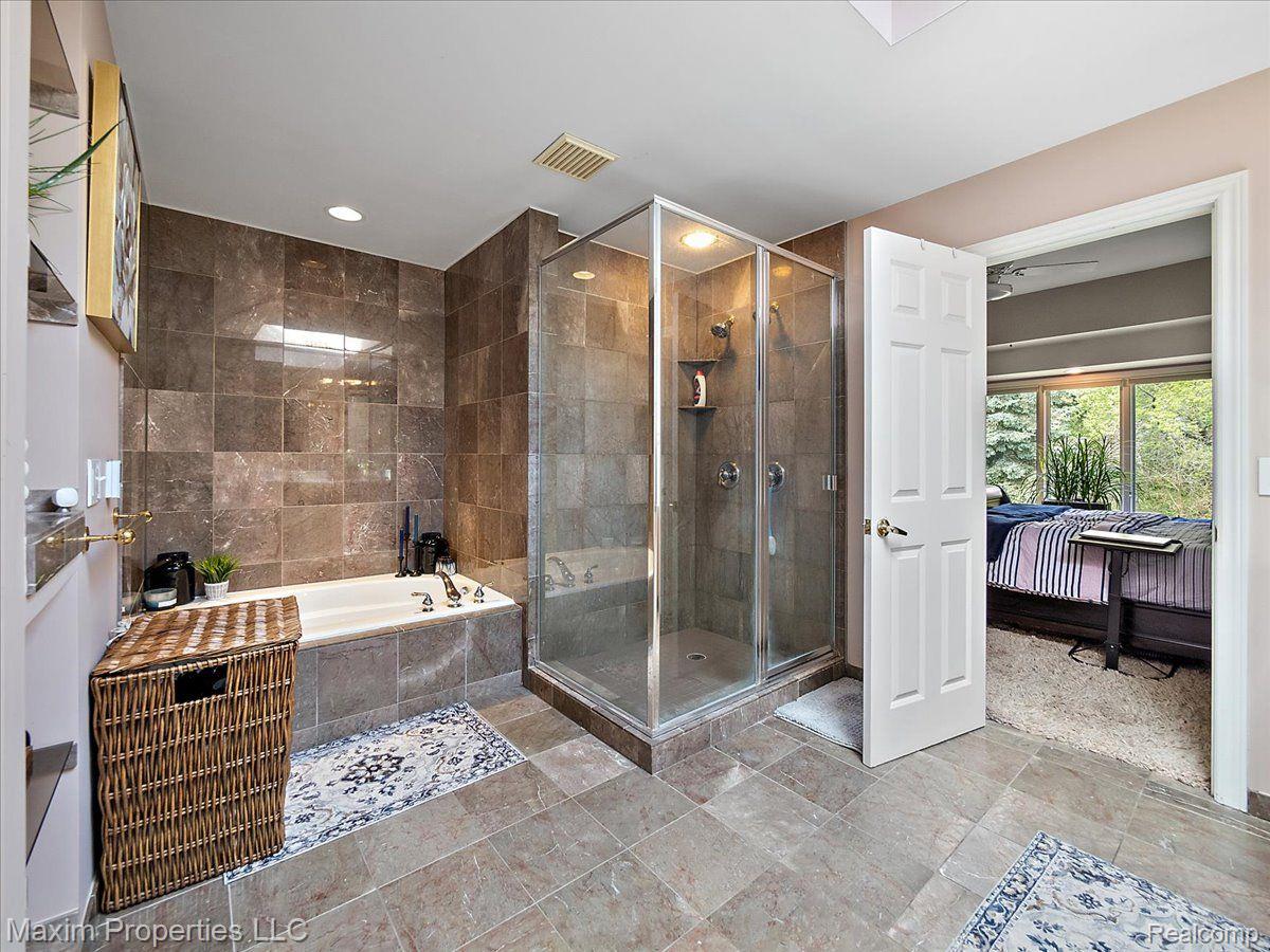 2606 WHITNEY Place