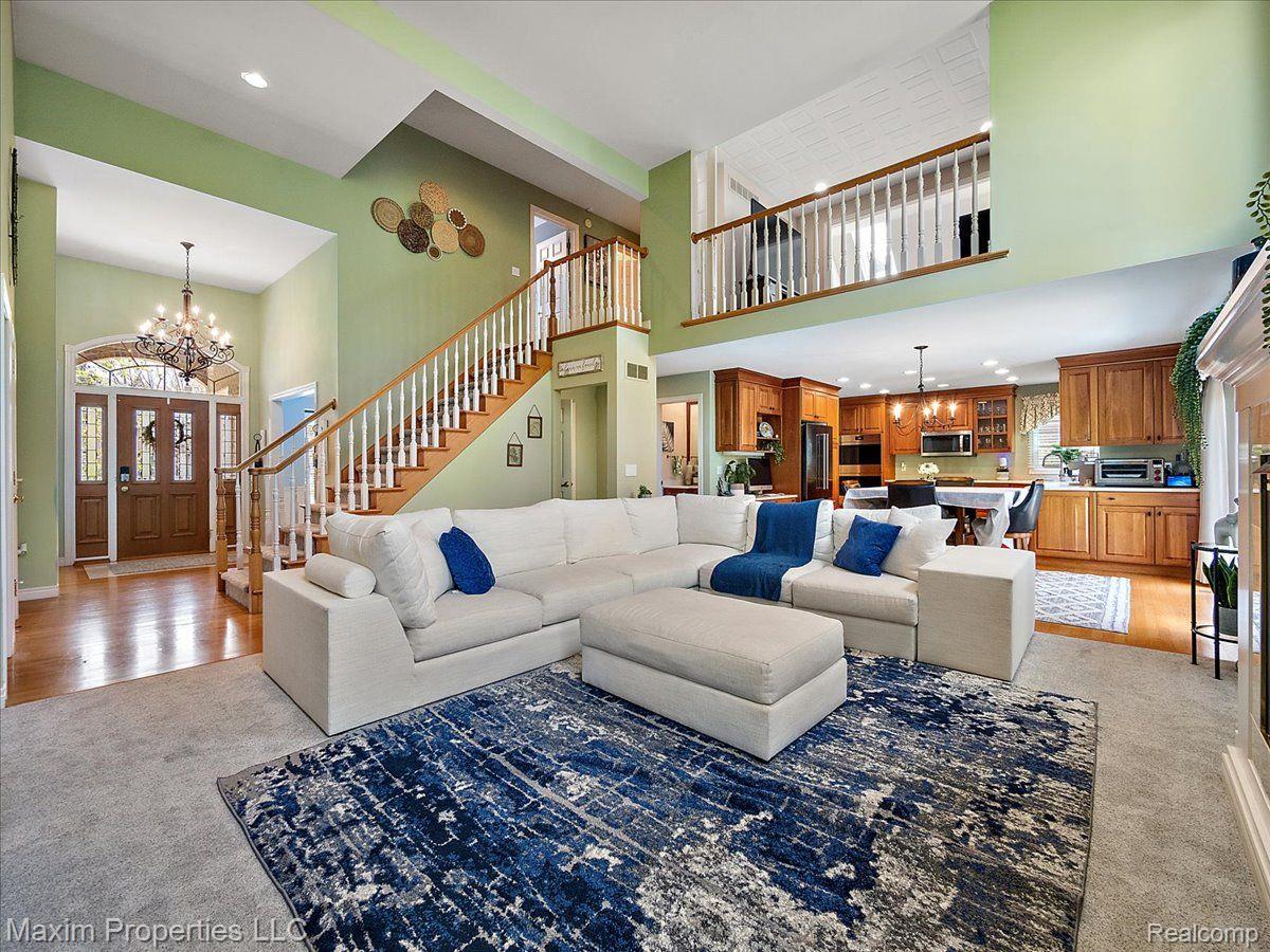 2606 WHITNEY Place