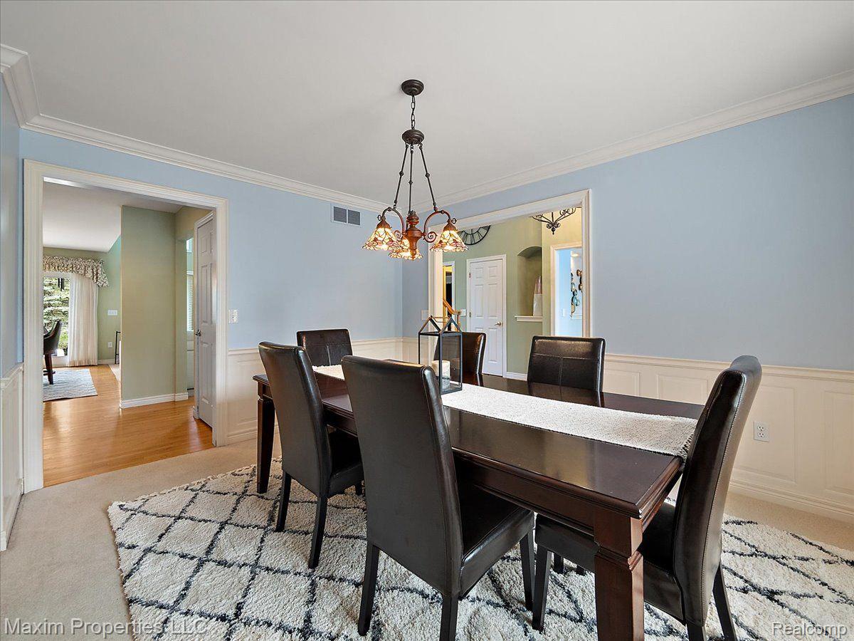 2606 WHITNEY Place