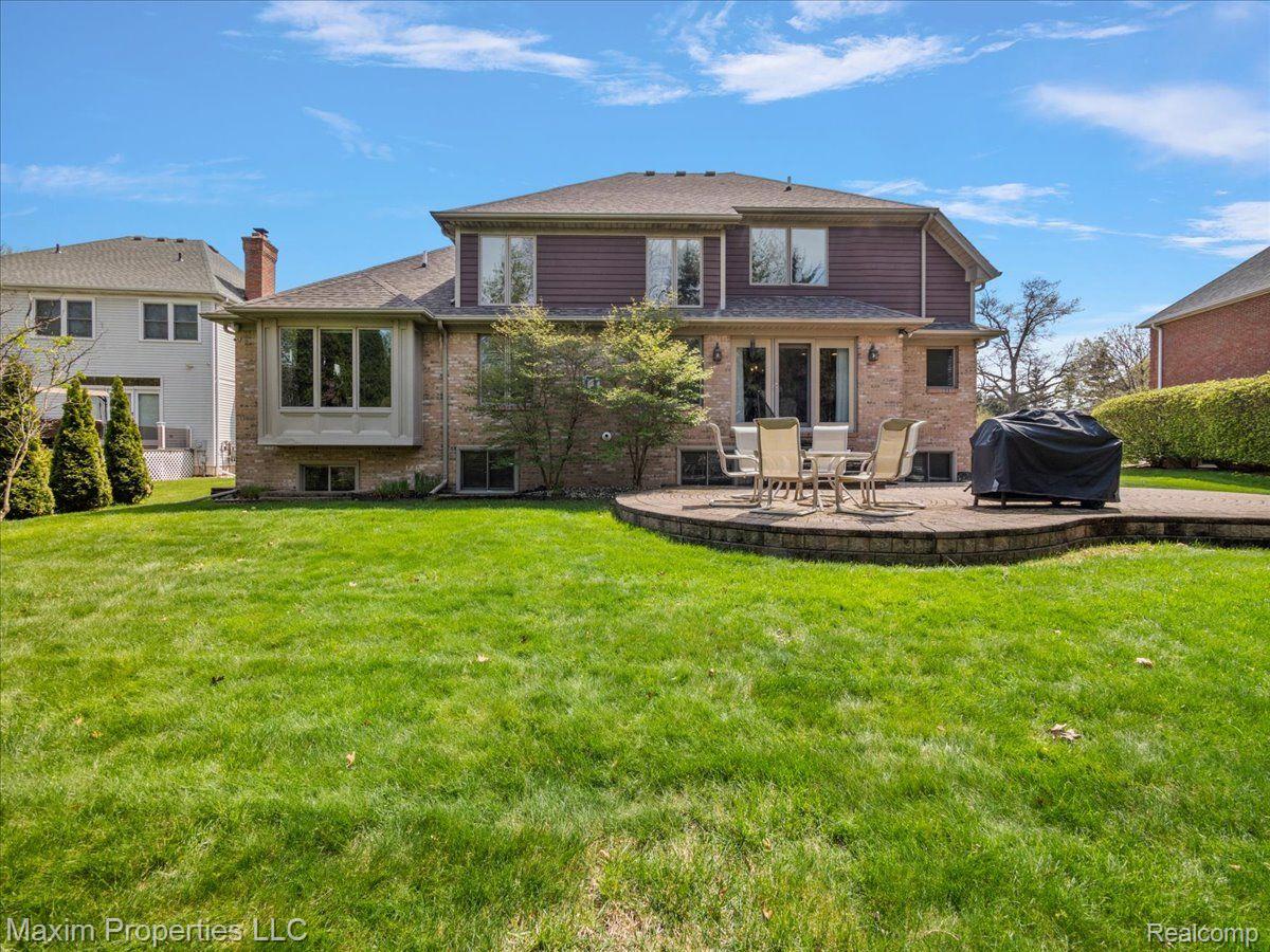 2606 WHITNEY Place