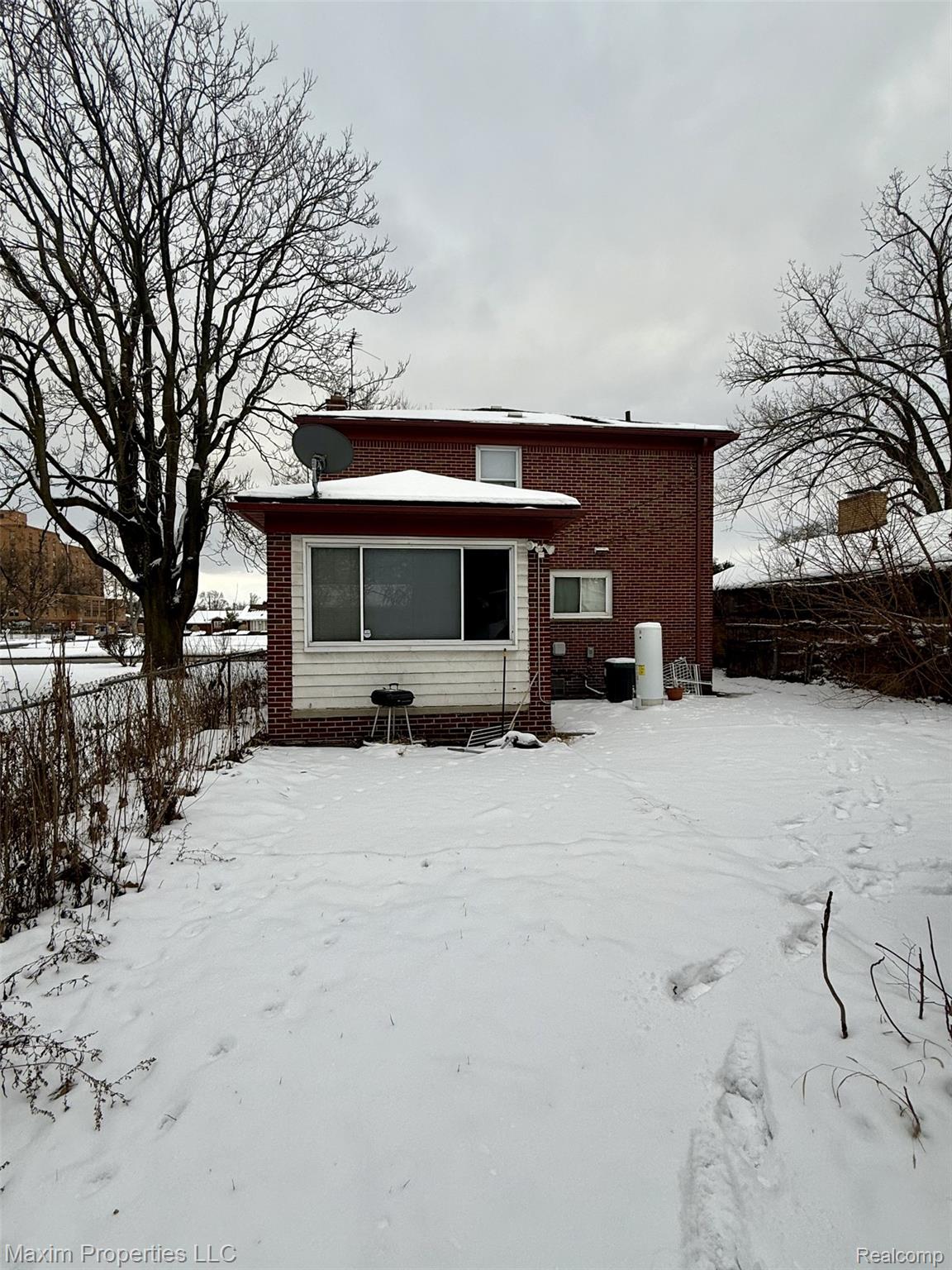 6240 W Outer Drive