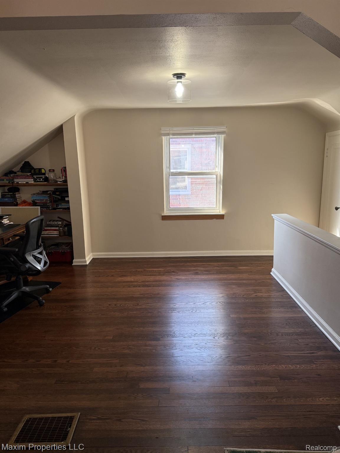 18485 Monte Vista Street