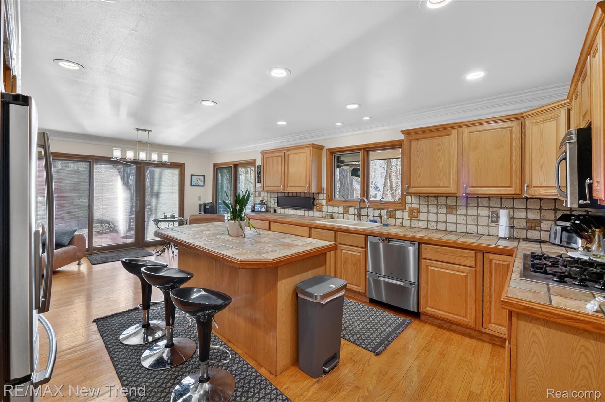 5721 Coralwood Court