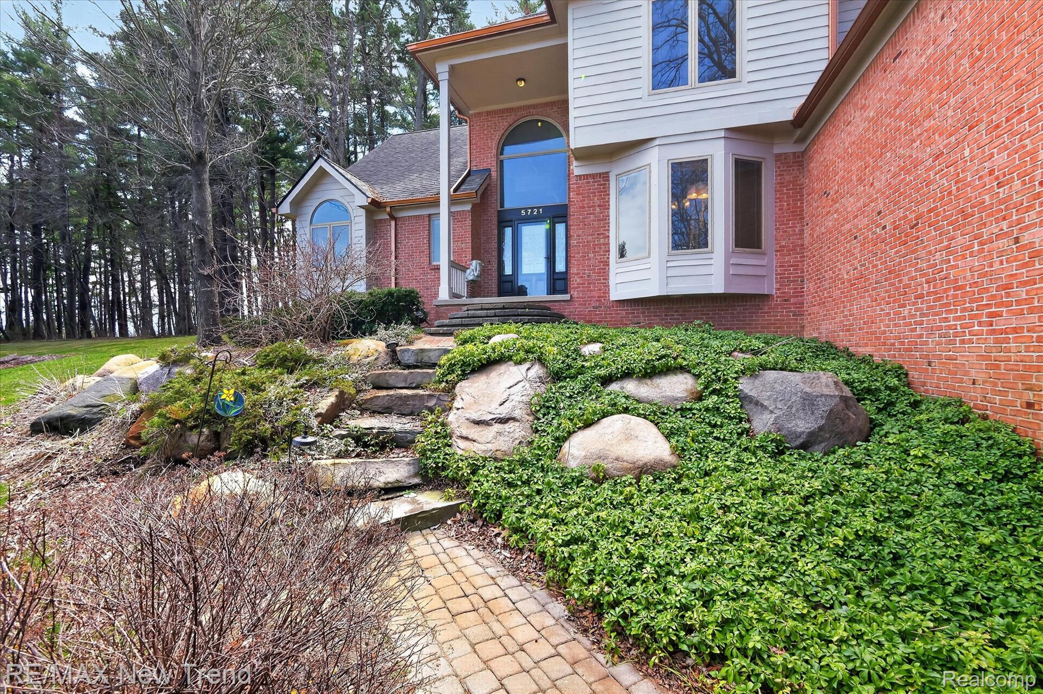 5721 Coralwood Court