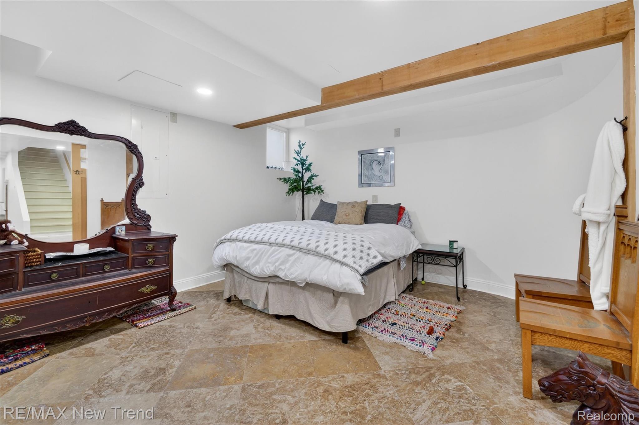 5721 Coralwood Court