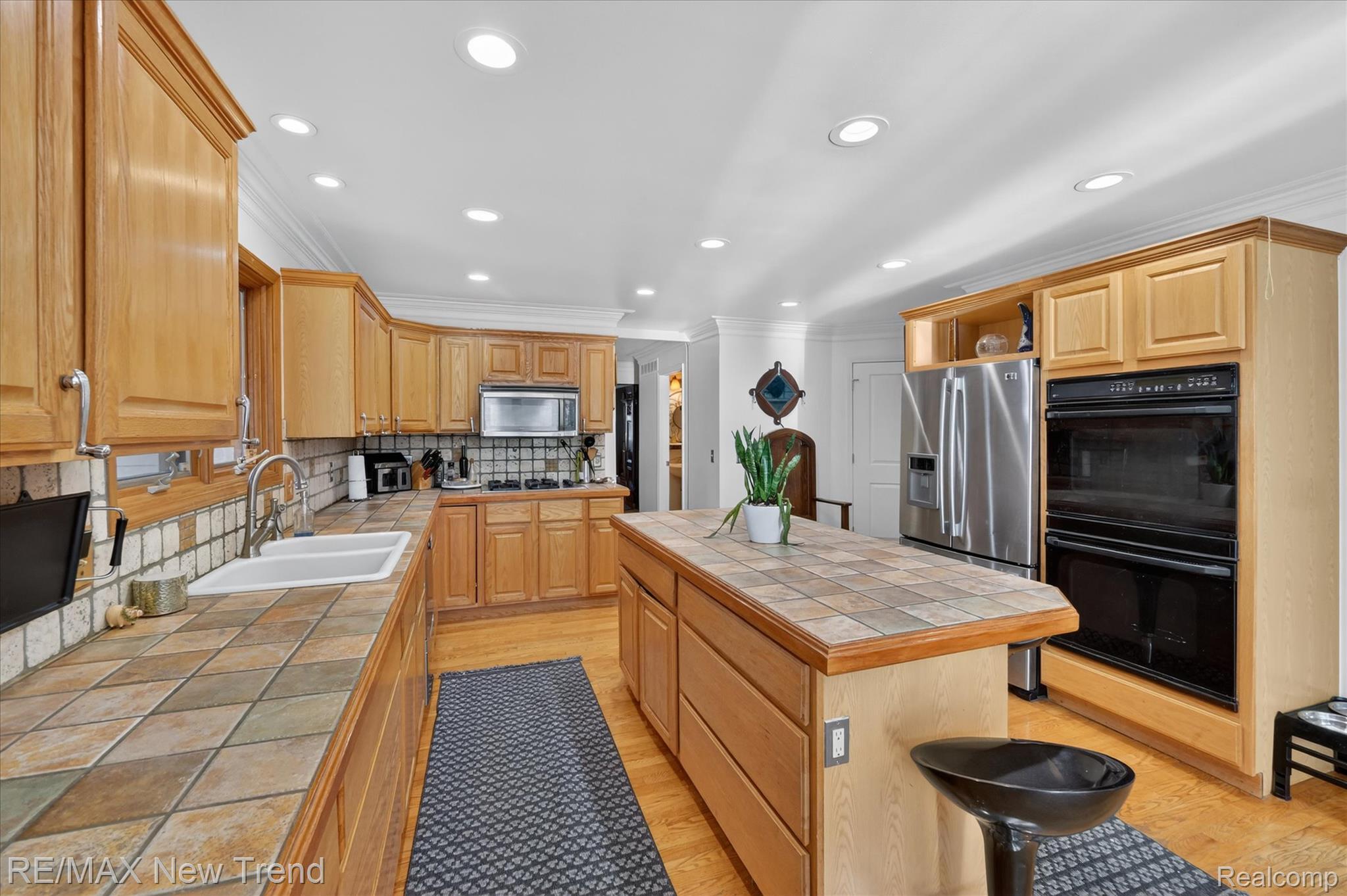 5721 Coralwood Court