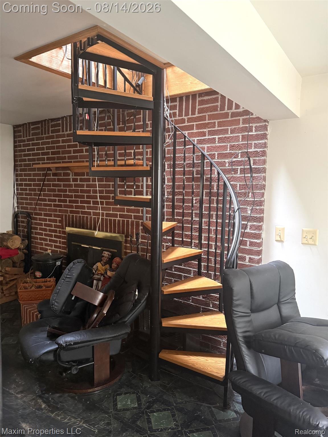 2595 Evergreen Lane