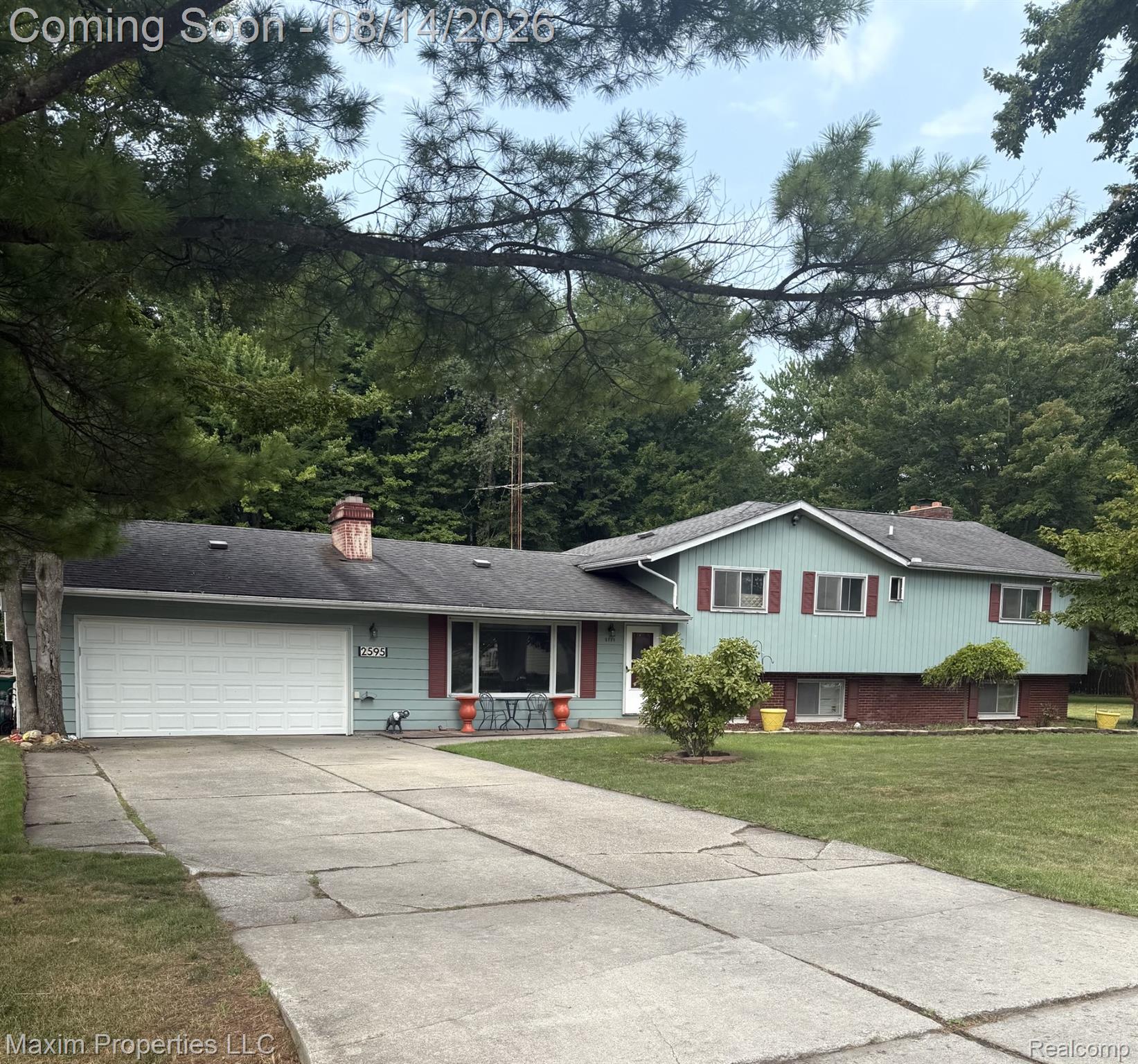 2595 Evergreen Lane