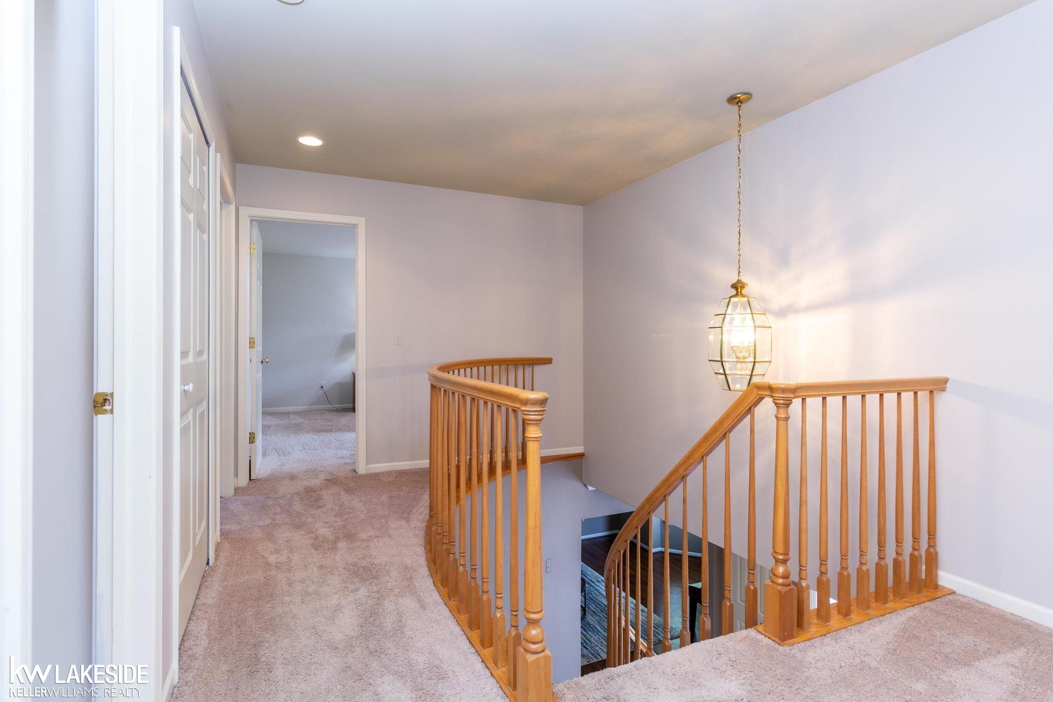 2925 Manorwood Road