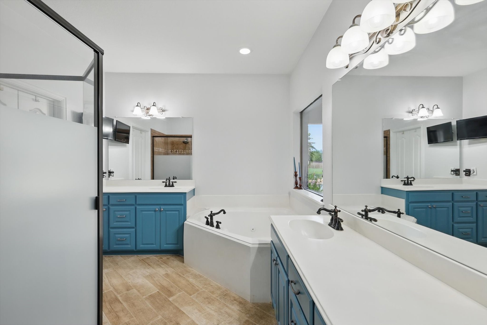 3241 Caleb Court E