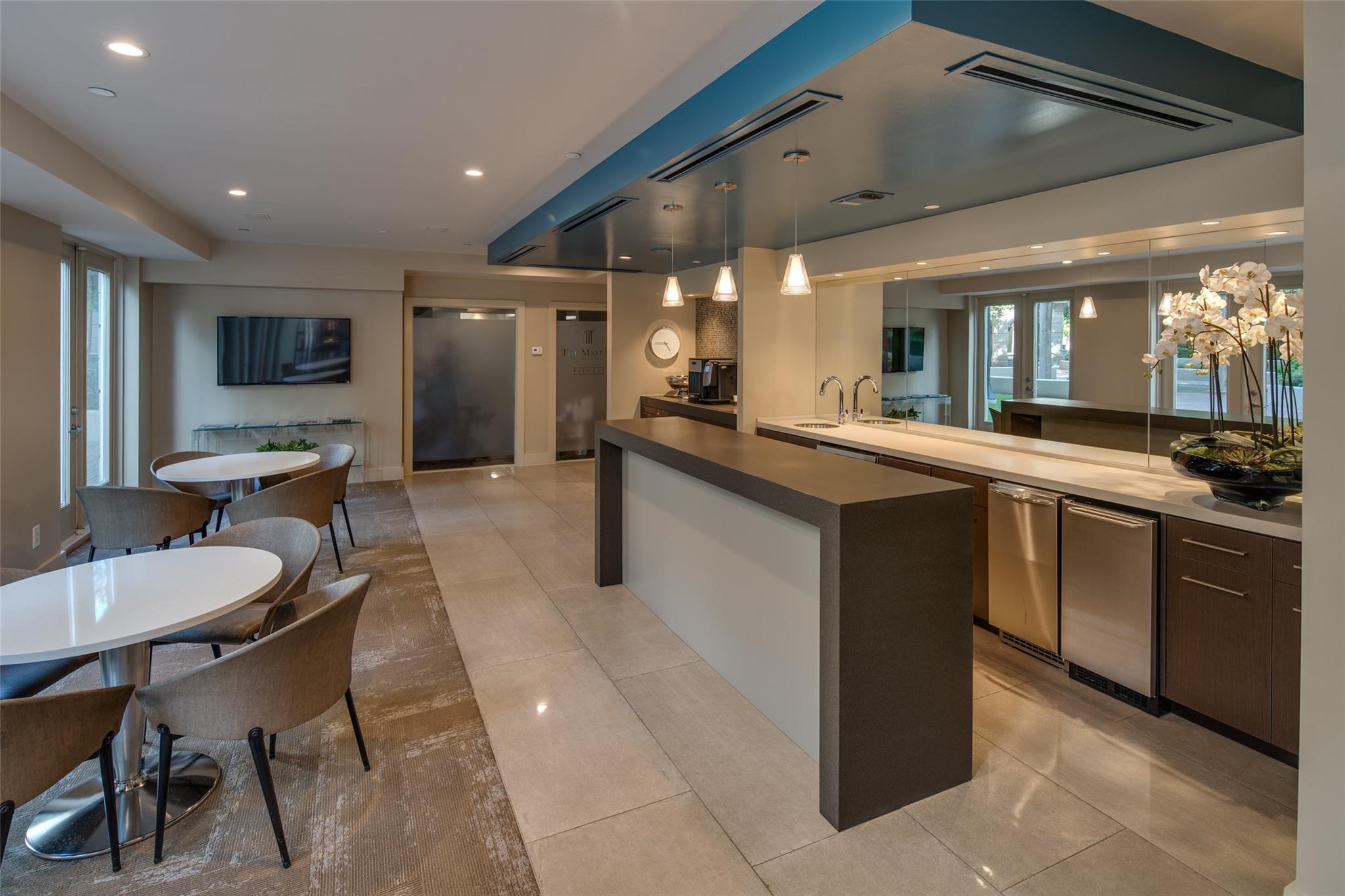 3401 Lee Parkway #1109