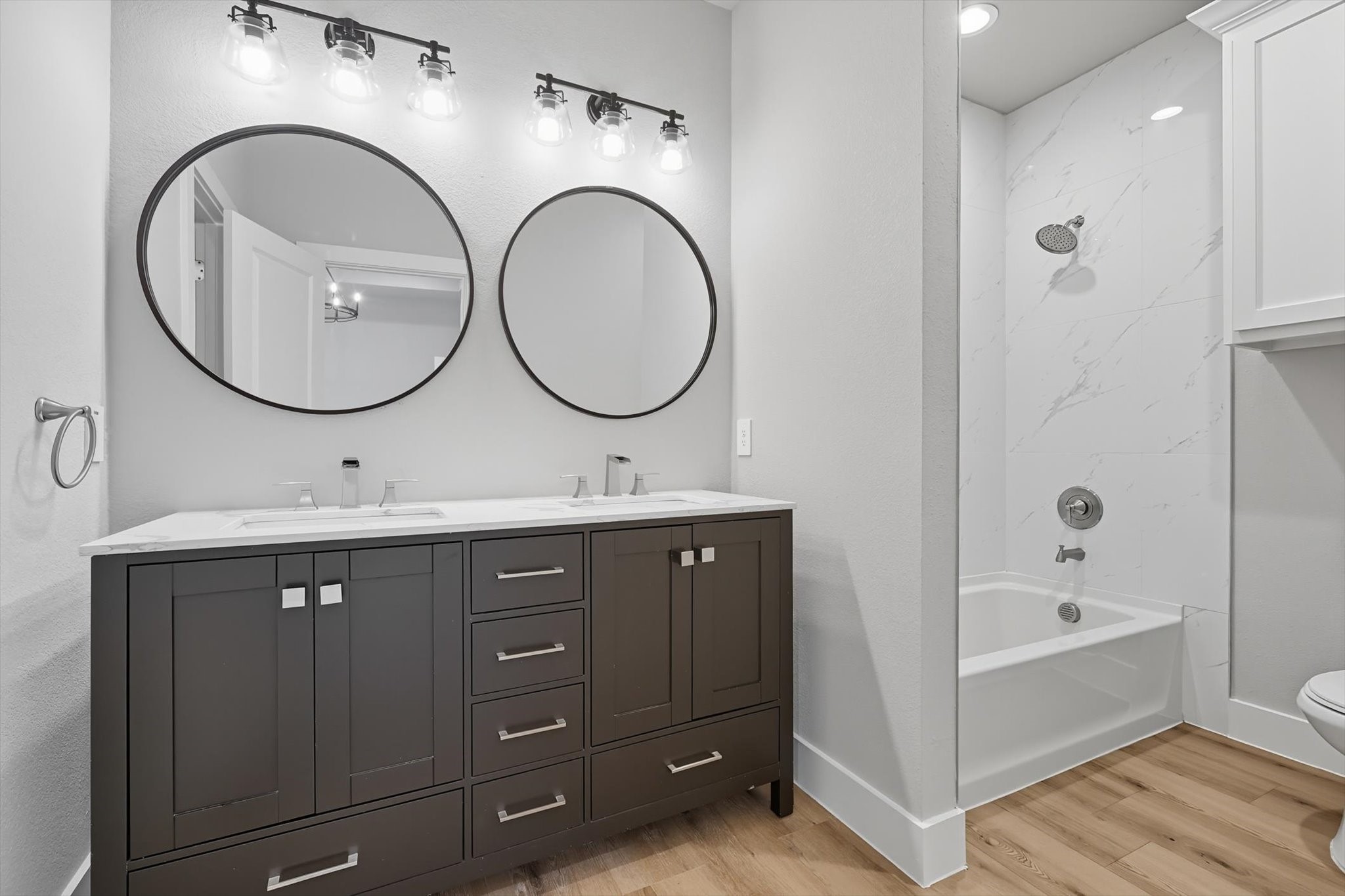 1104 E Jefferson Street