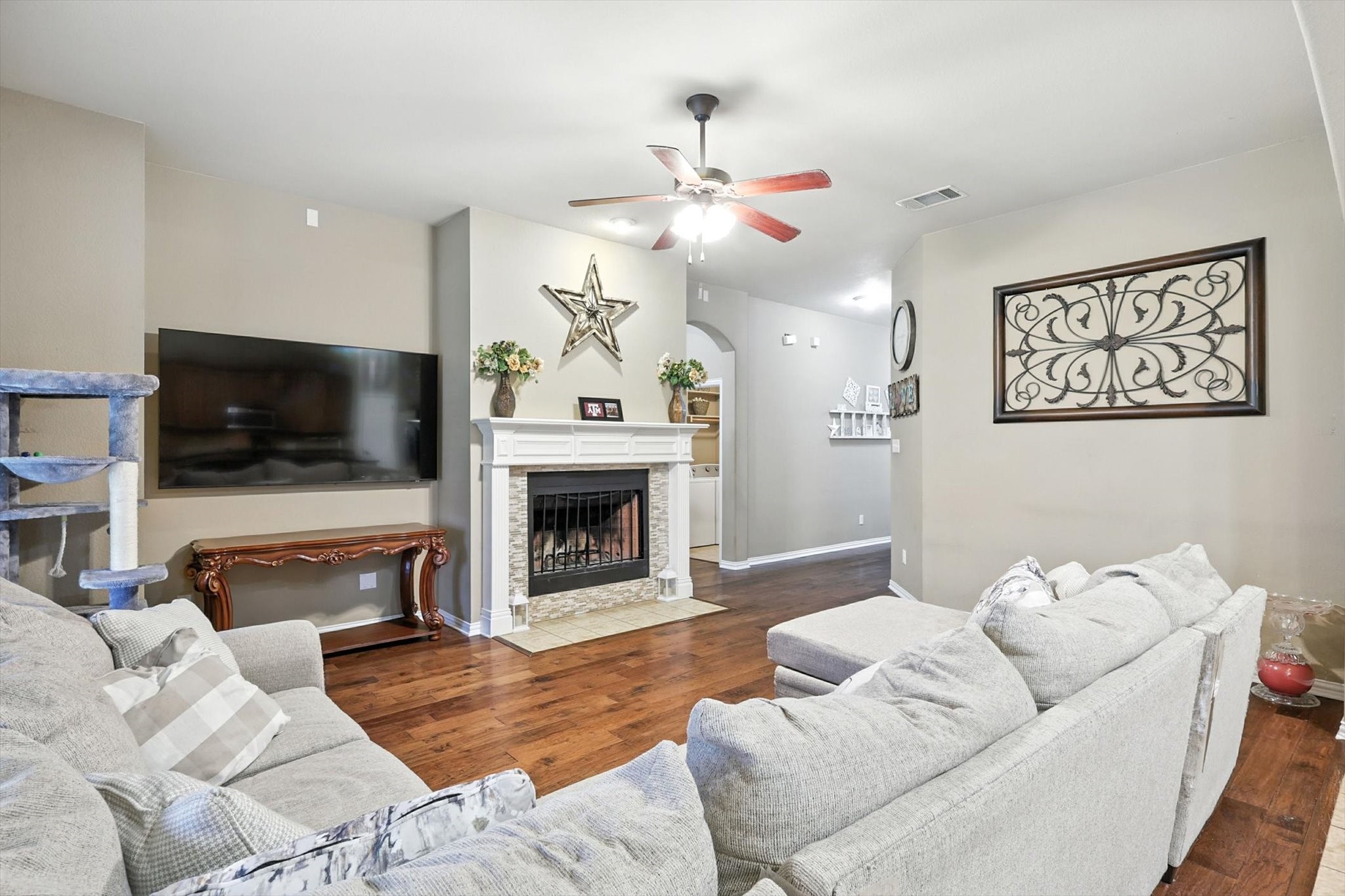 5014 Prosperity Row