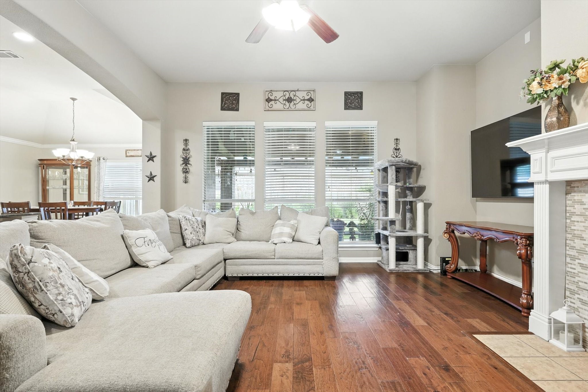 5014 Prosperity Row