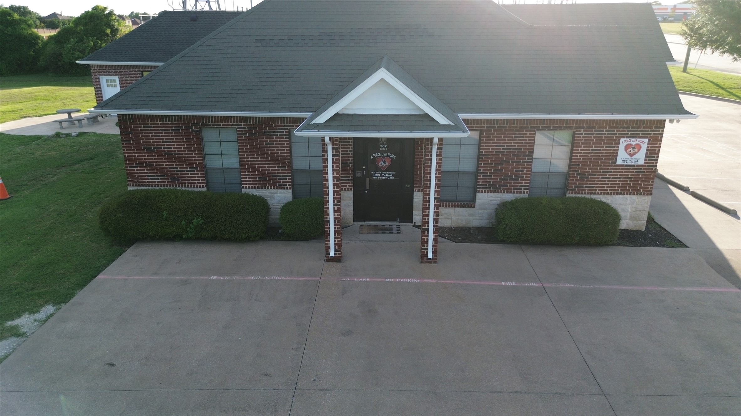 302 E Ovilla Road