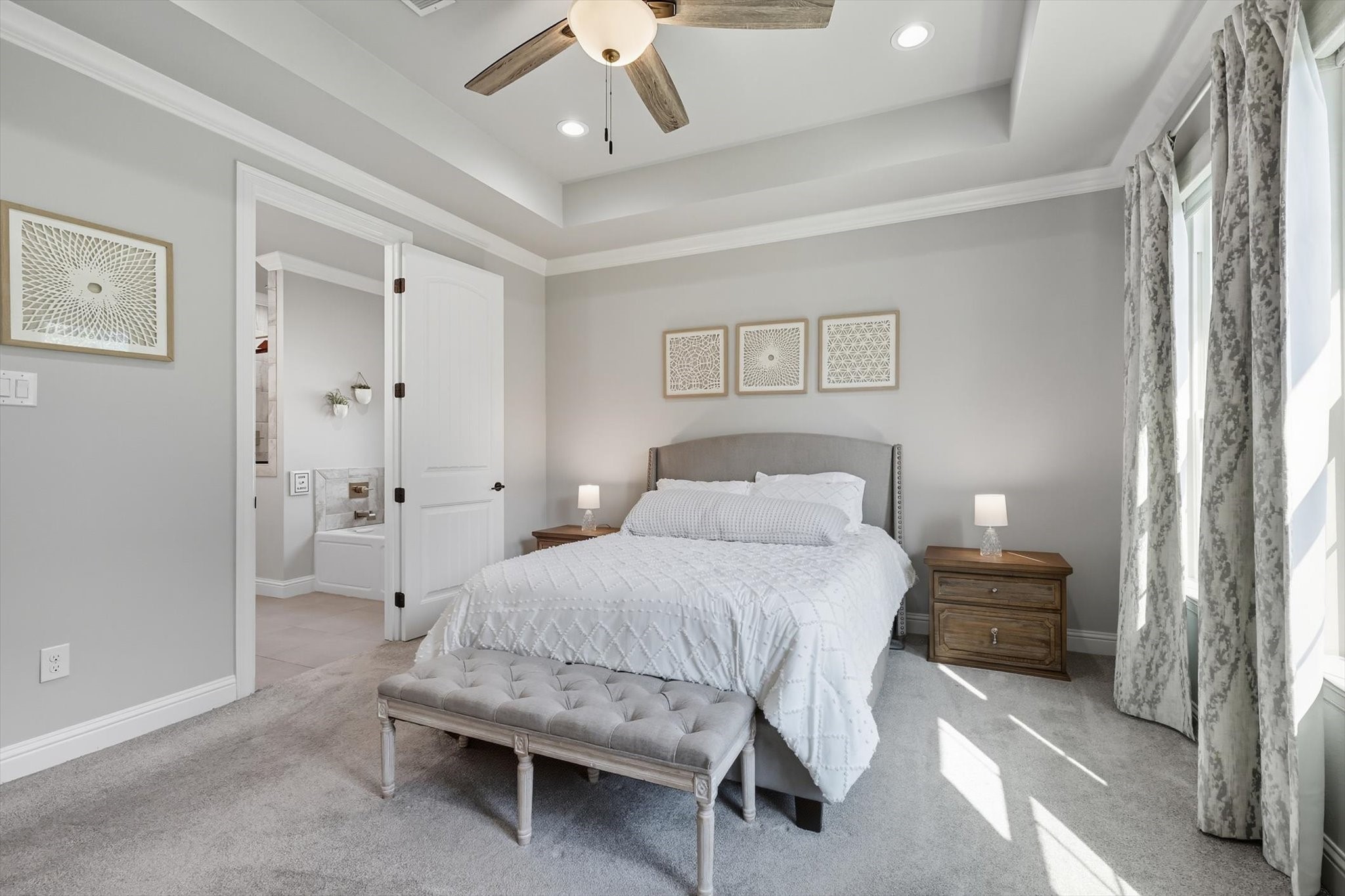 407 W Light Street