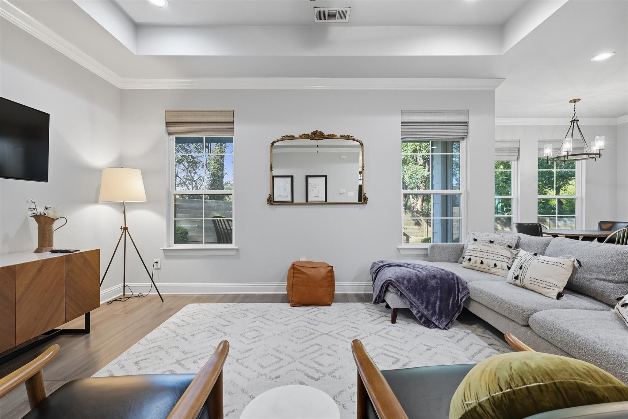 407 W Light Street