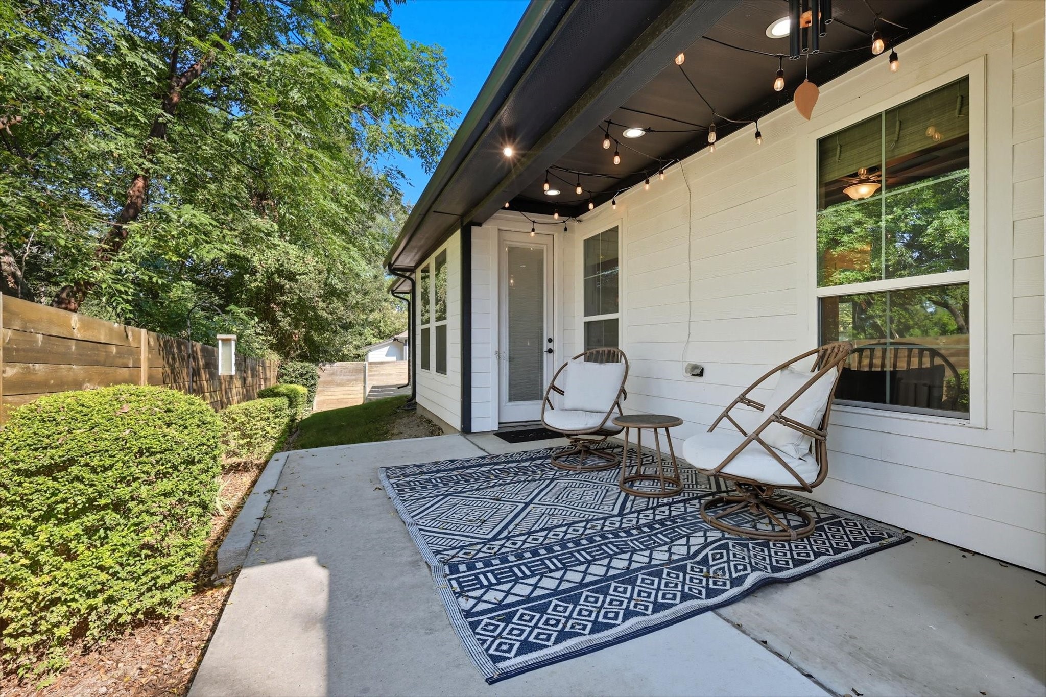 407 W Light Street