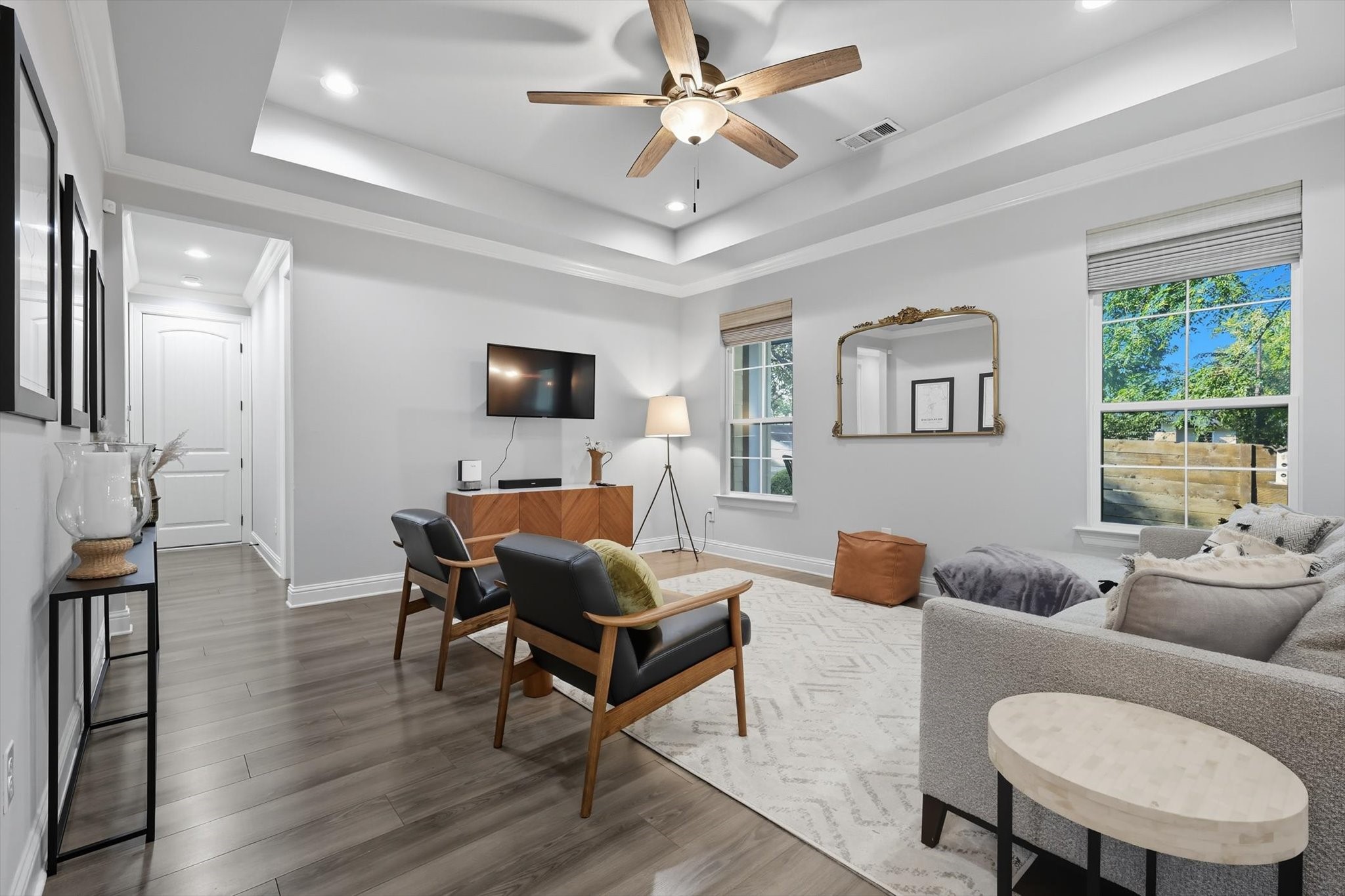 407 W Light Street