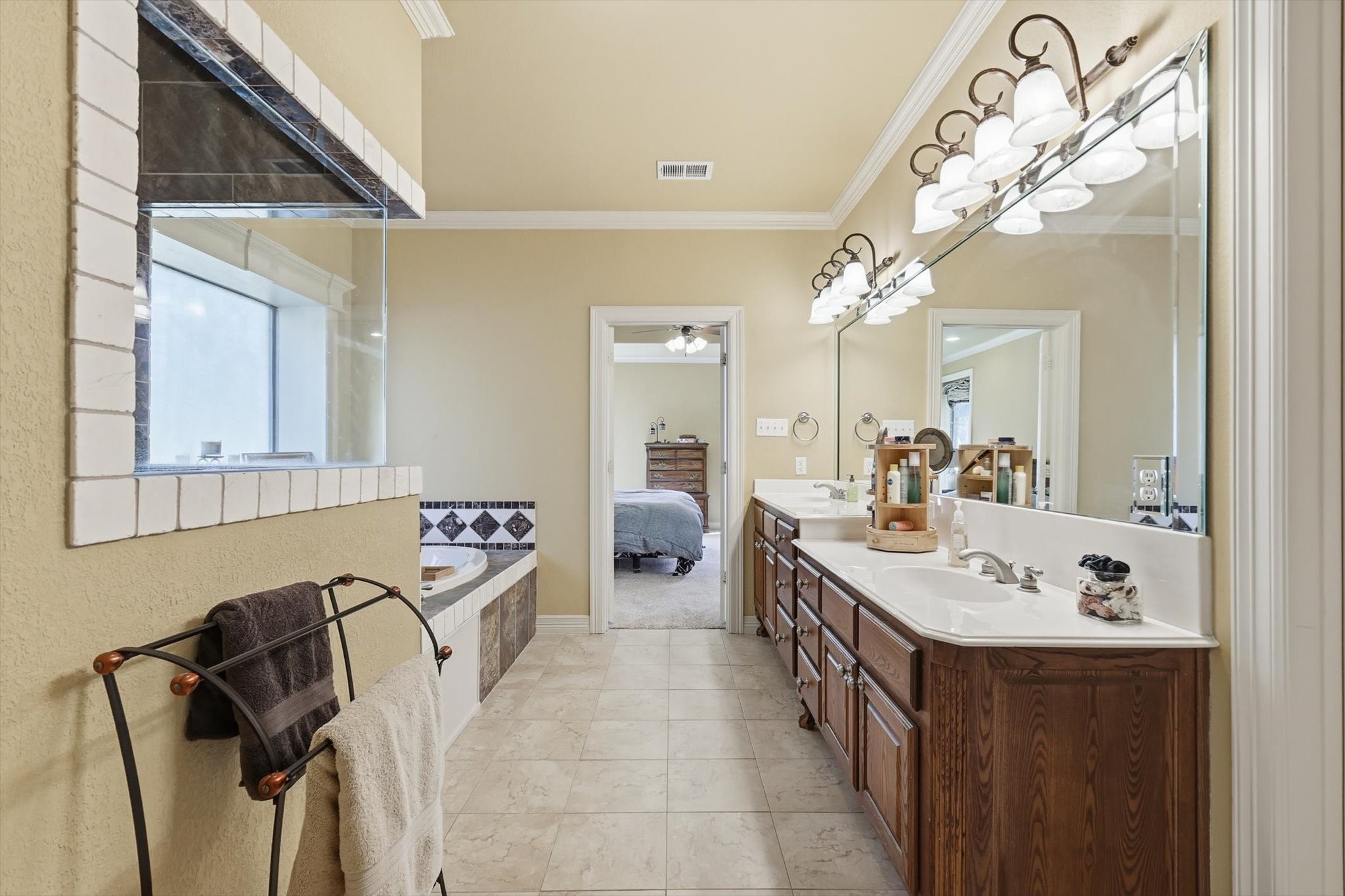 1340 Summerbrook Lane