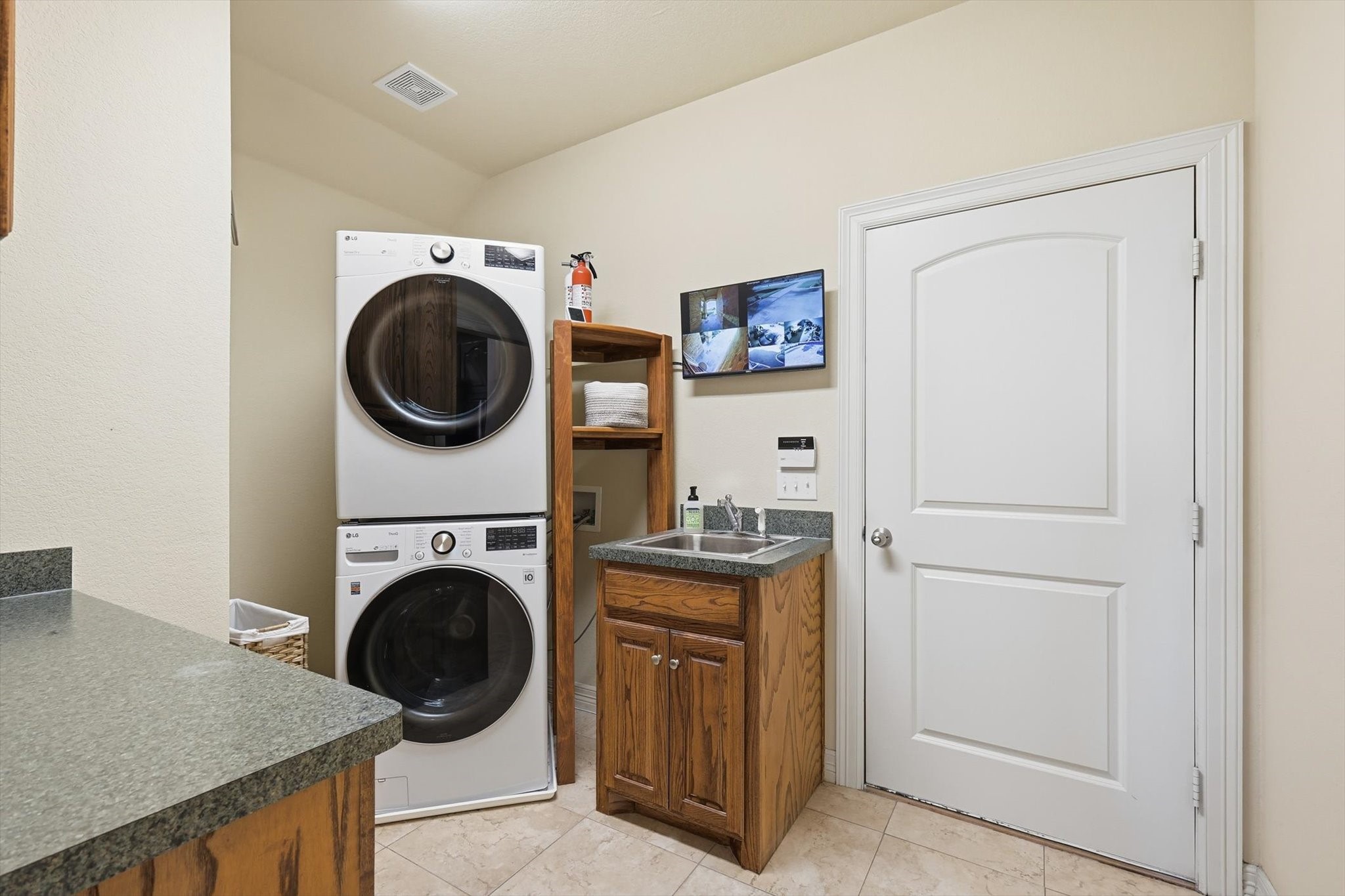 1340 Summerbrook Lane