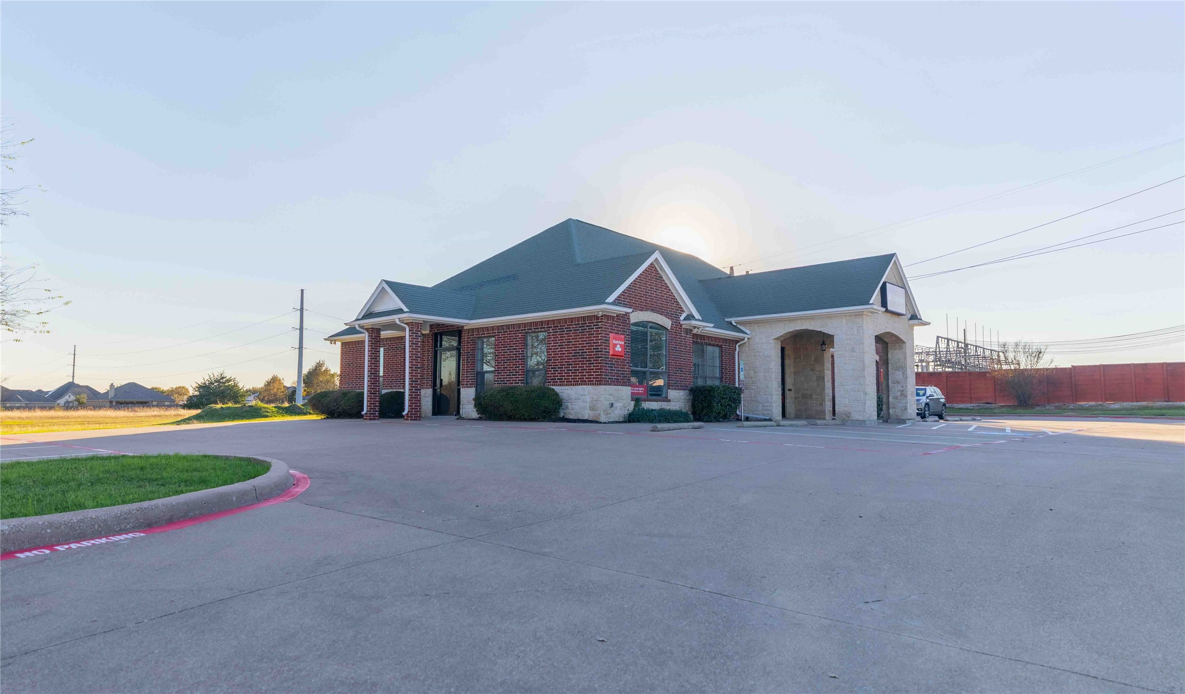 302 E Ovilla Road Suite B