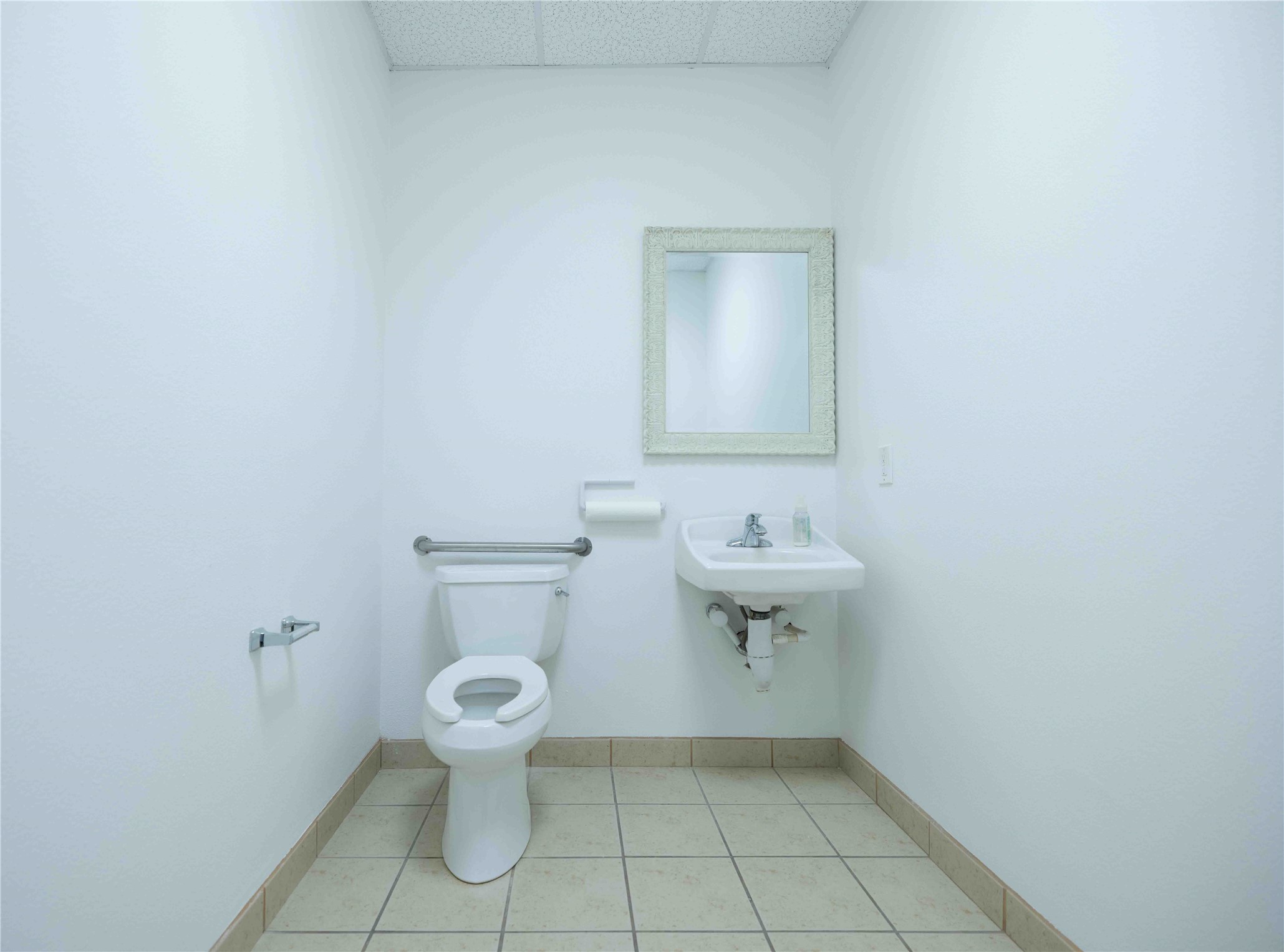 302 E Ovilla Road Suite B