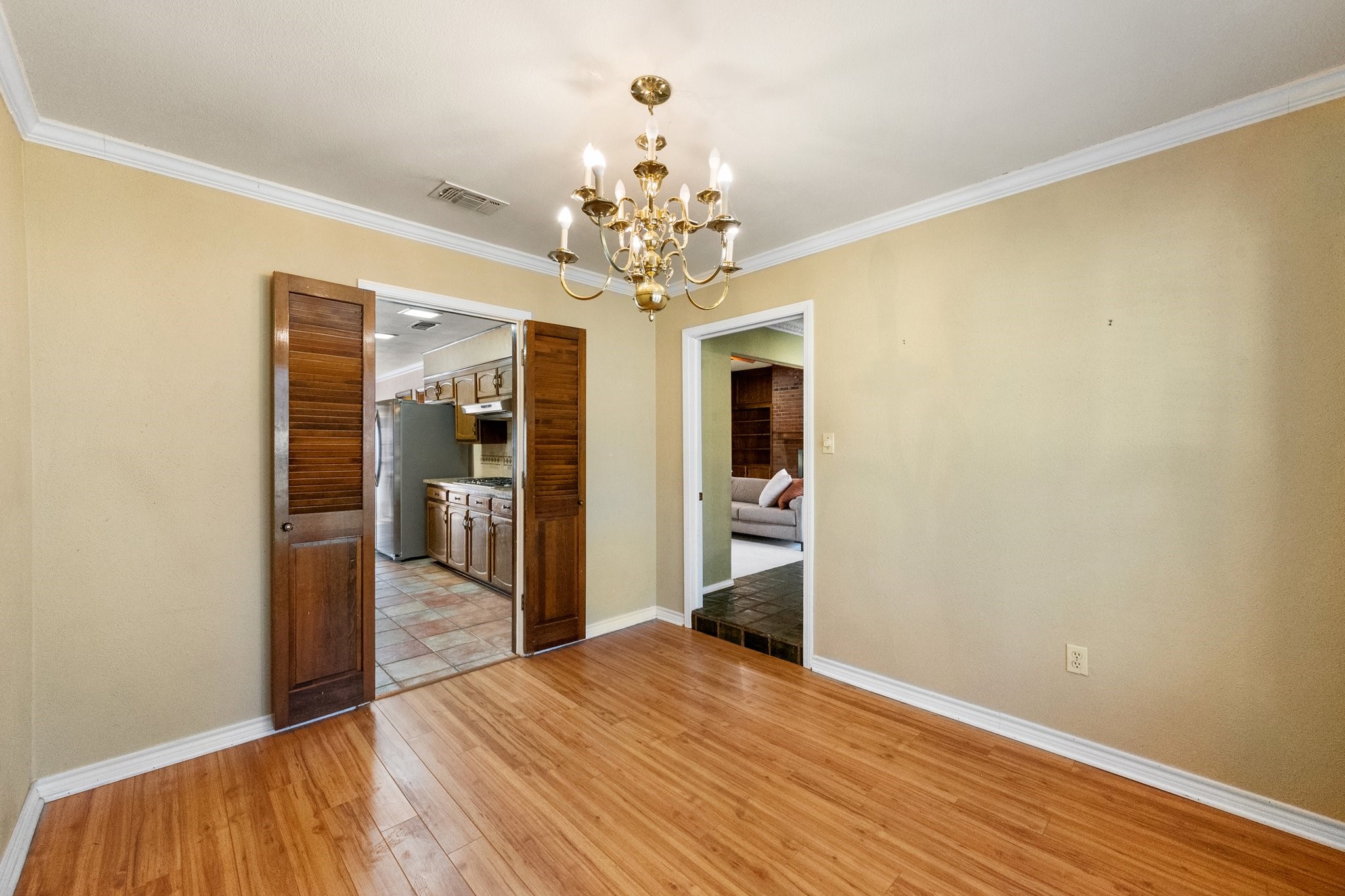 2109 Clearbrook Court