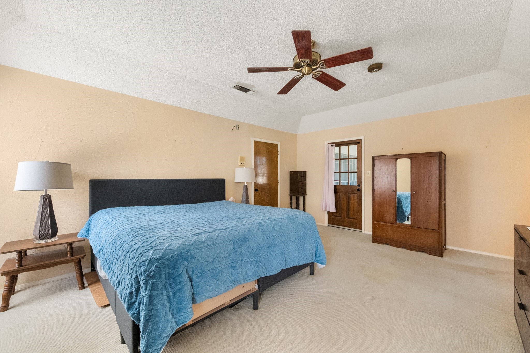 2109 Clearbrook Court