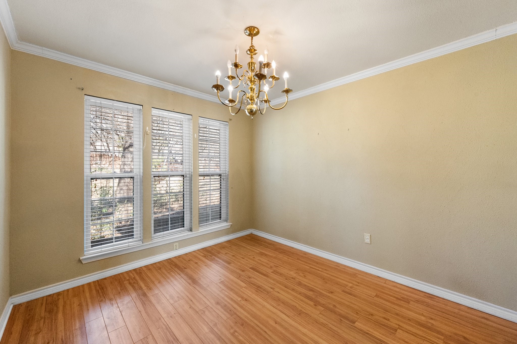 2109 Clearbrook Court