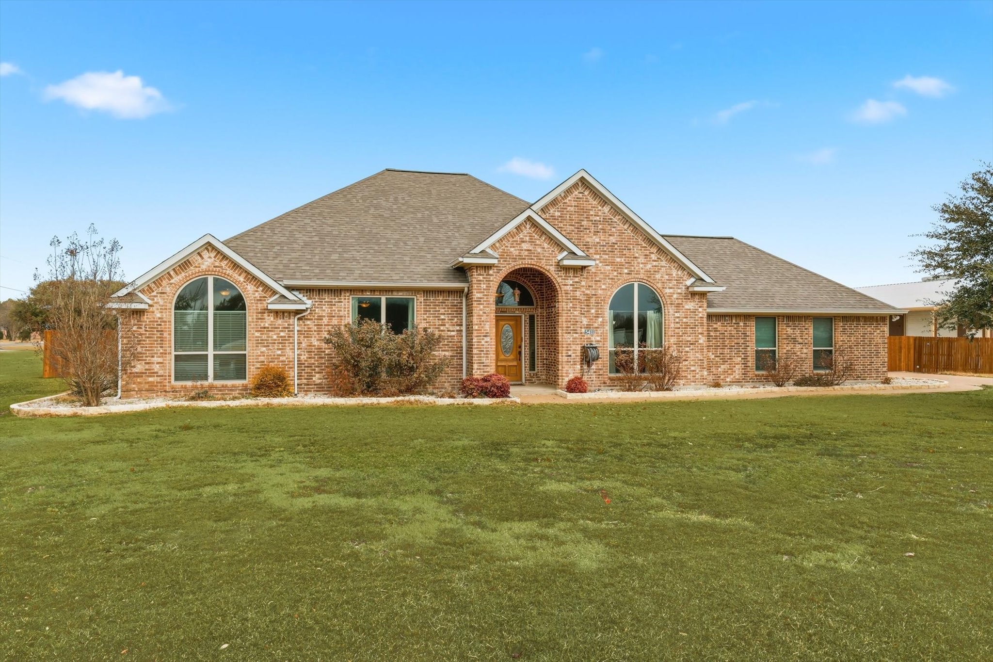 5411 Deerfield Lane