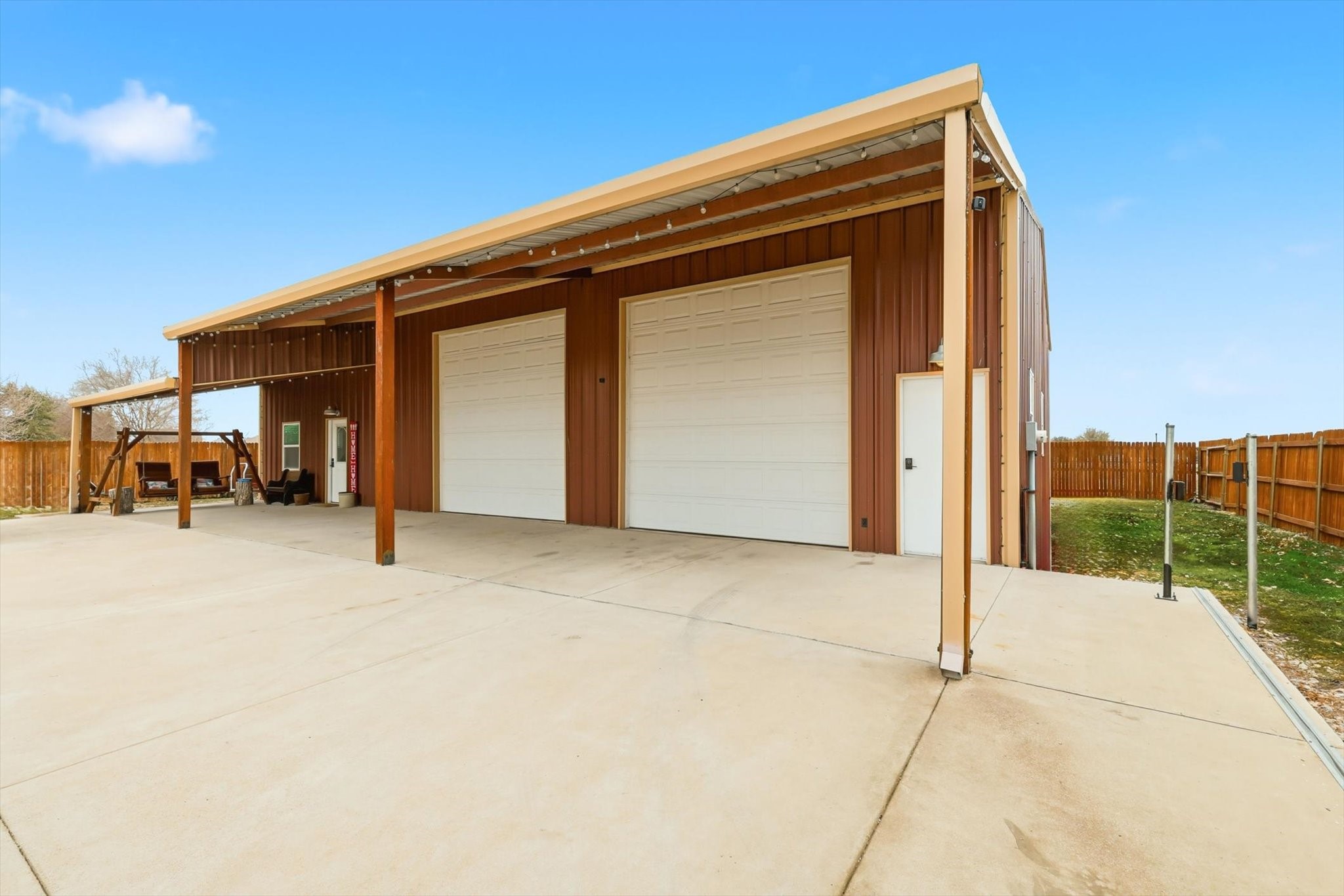 5411 Deerfield Lane