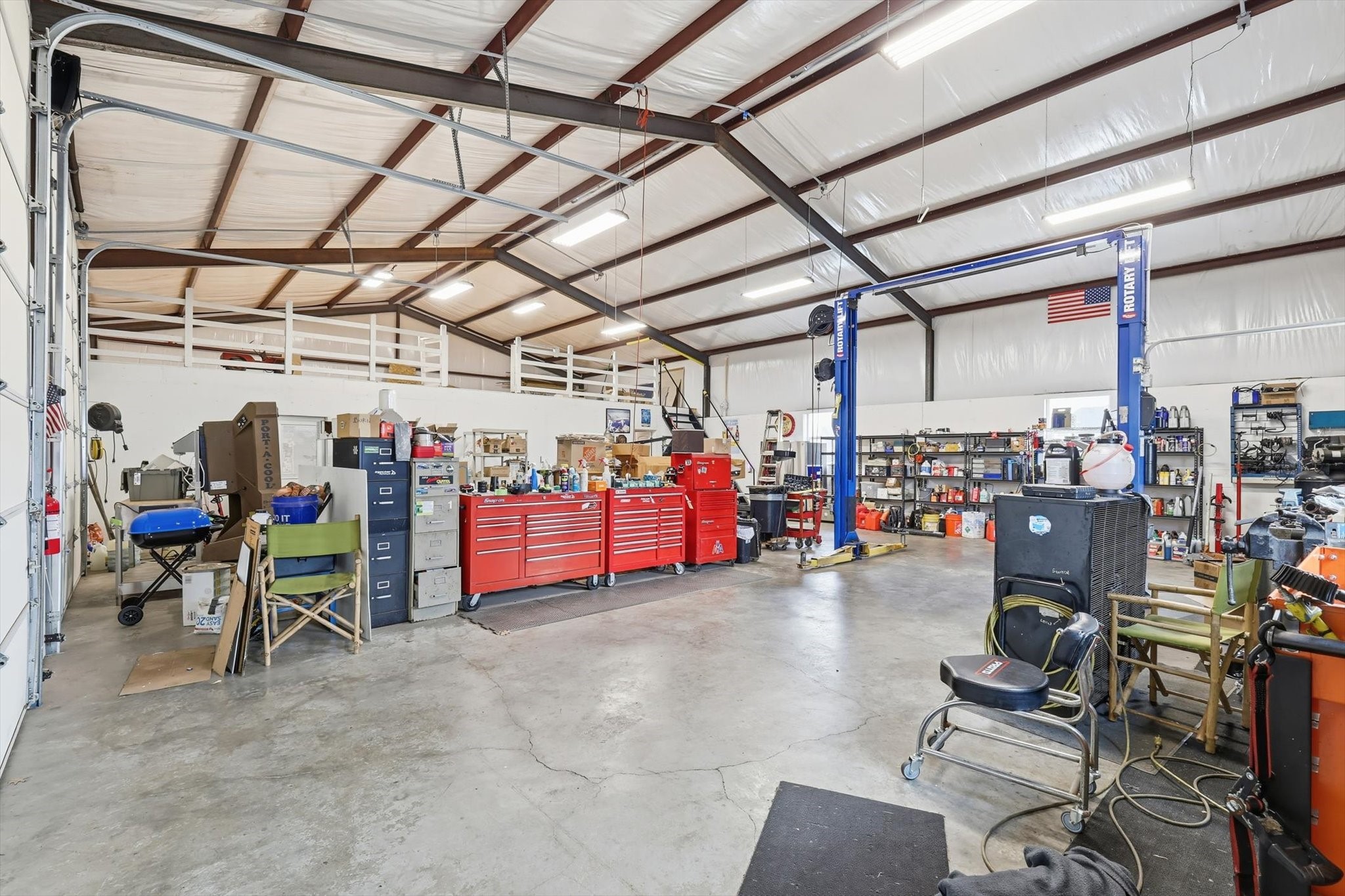 5411 Deerfield Lane