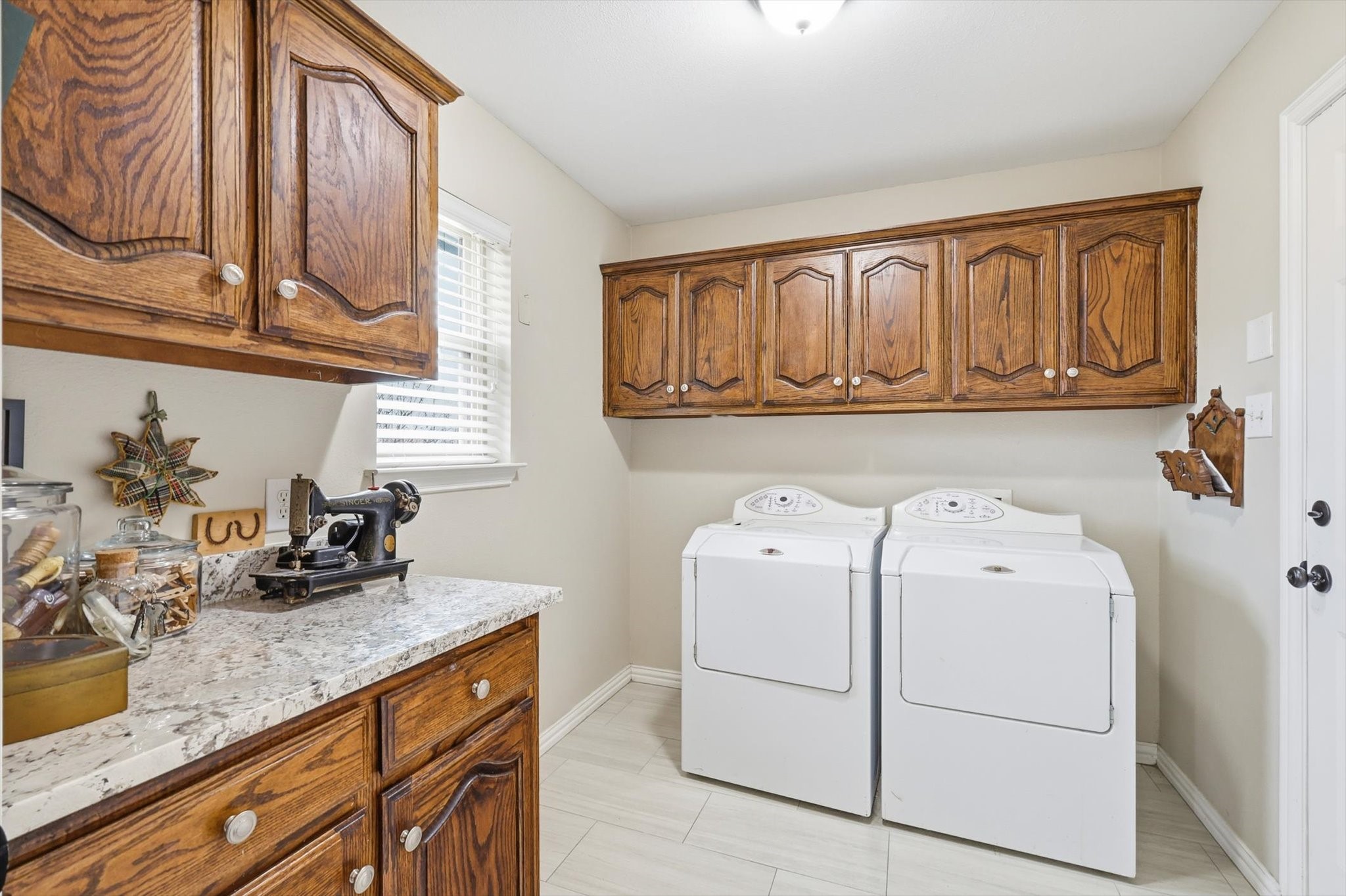 5411 Deerfield Lane