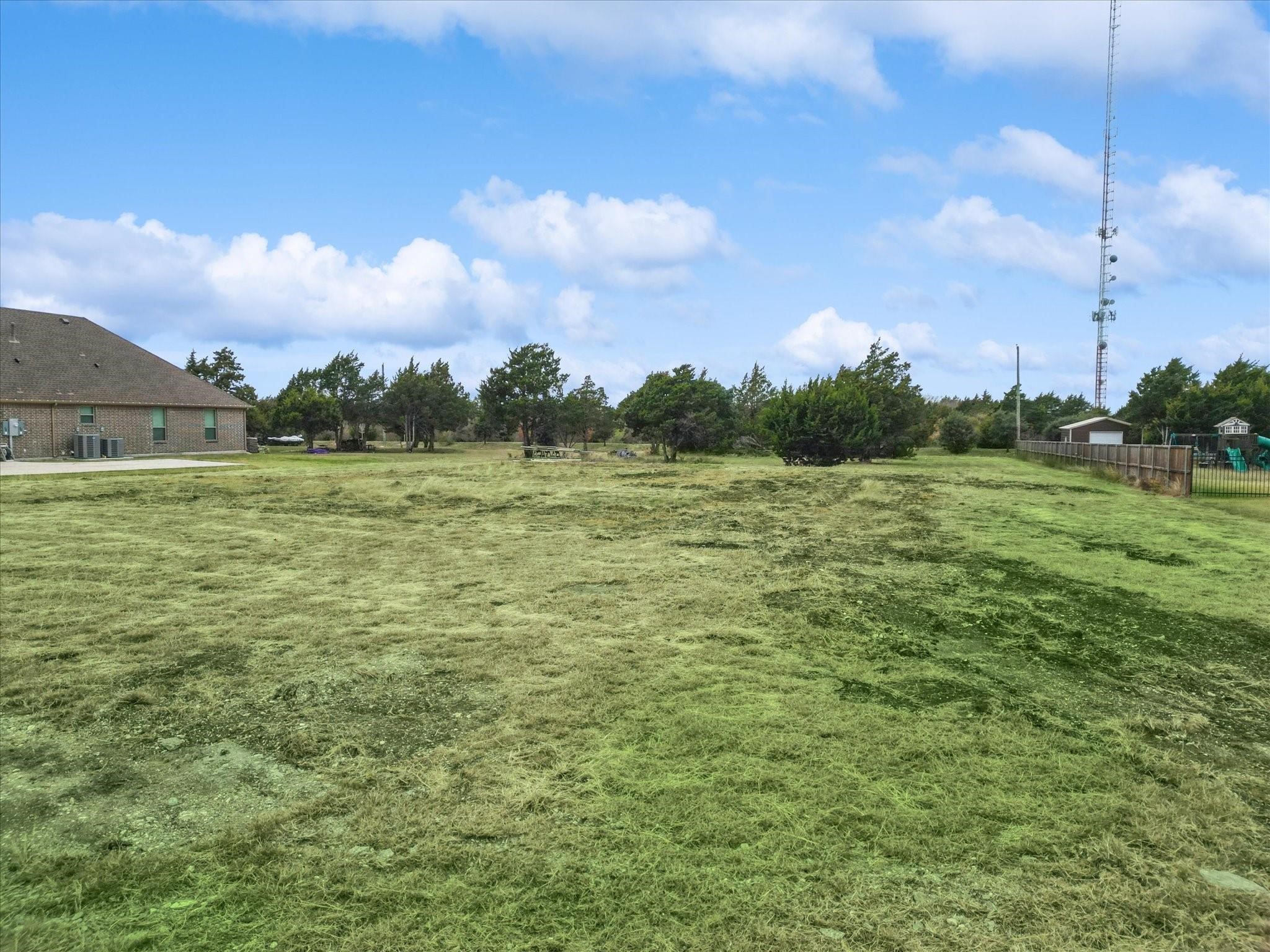 4331 Roberts Lane
