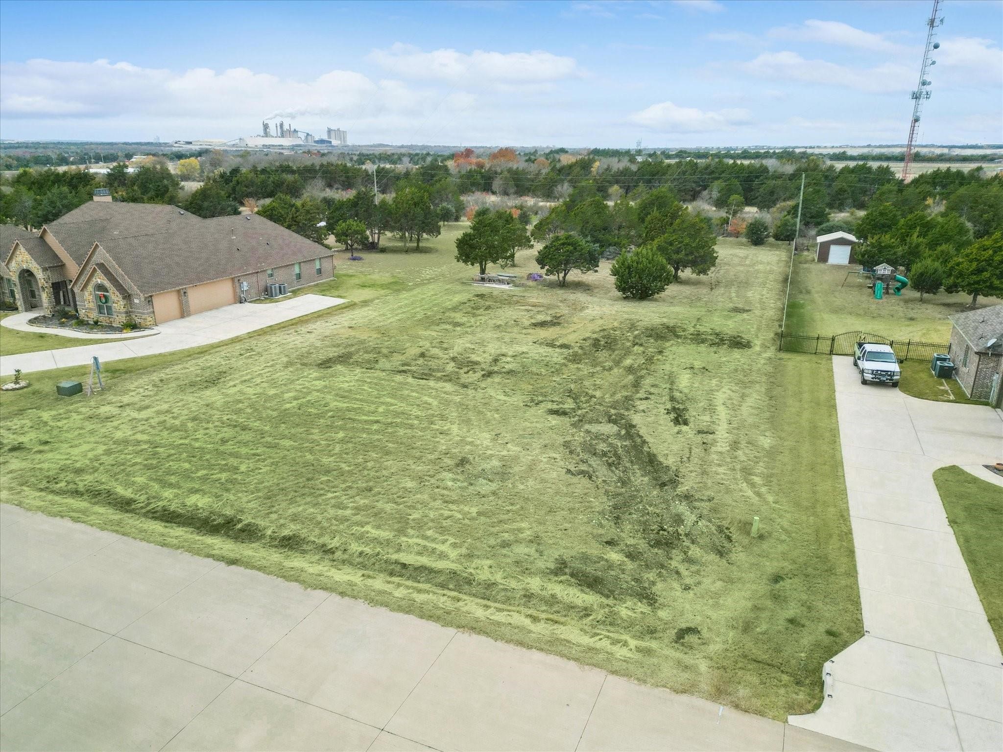 4331 Roberts Lane
