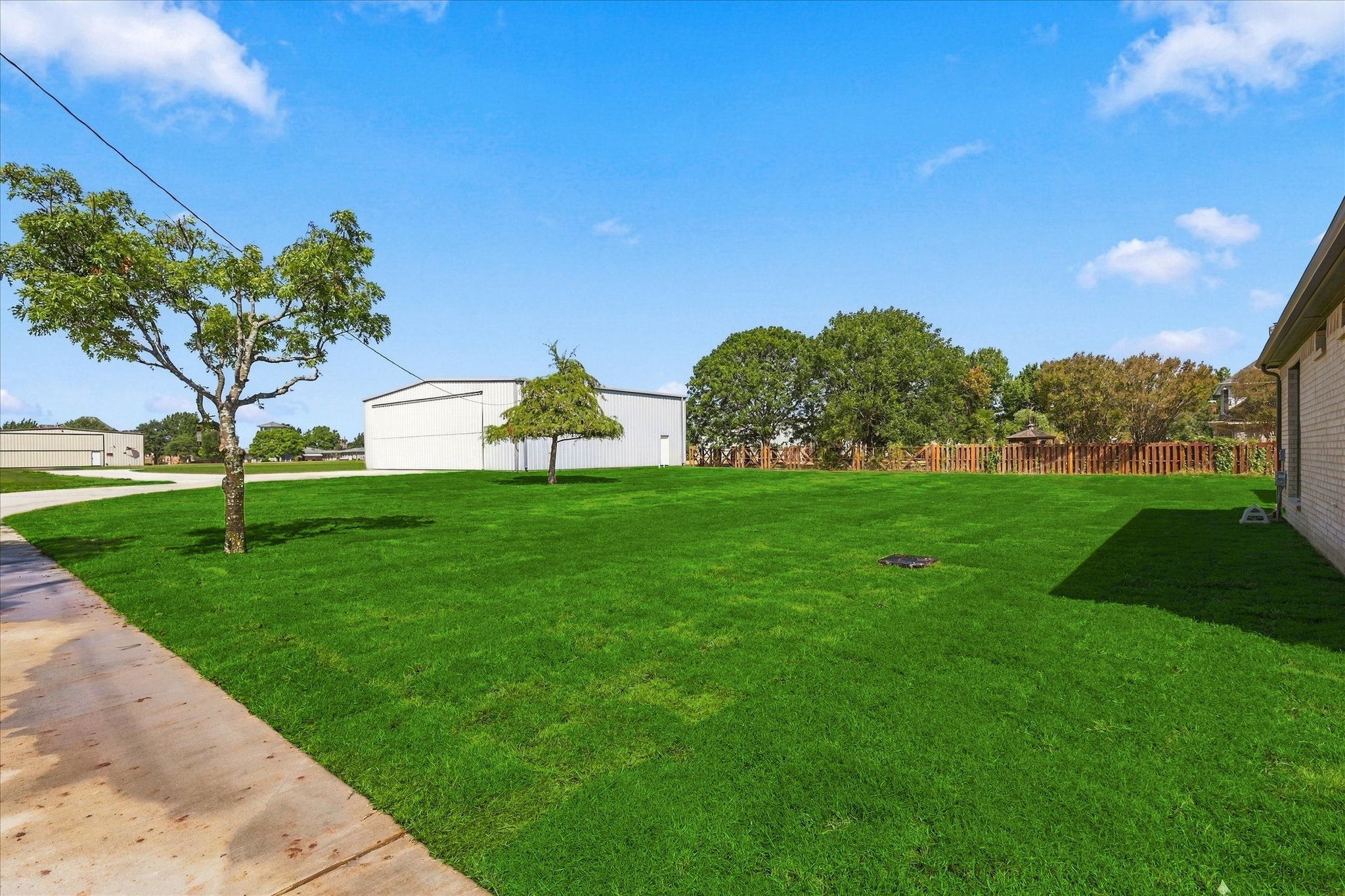 2931 N Mockingbird Lane