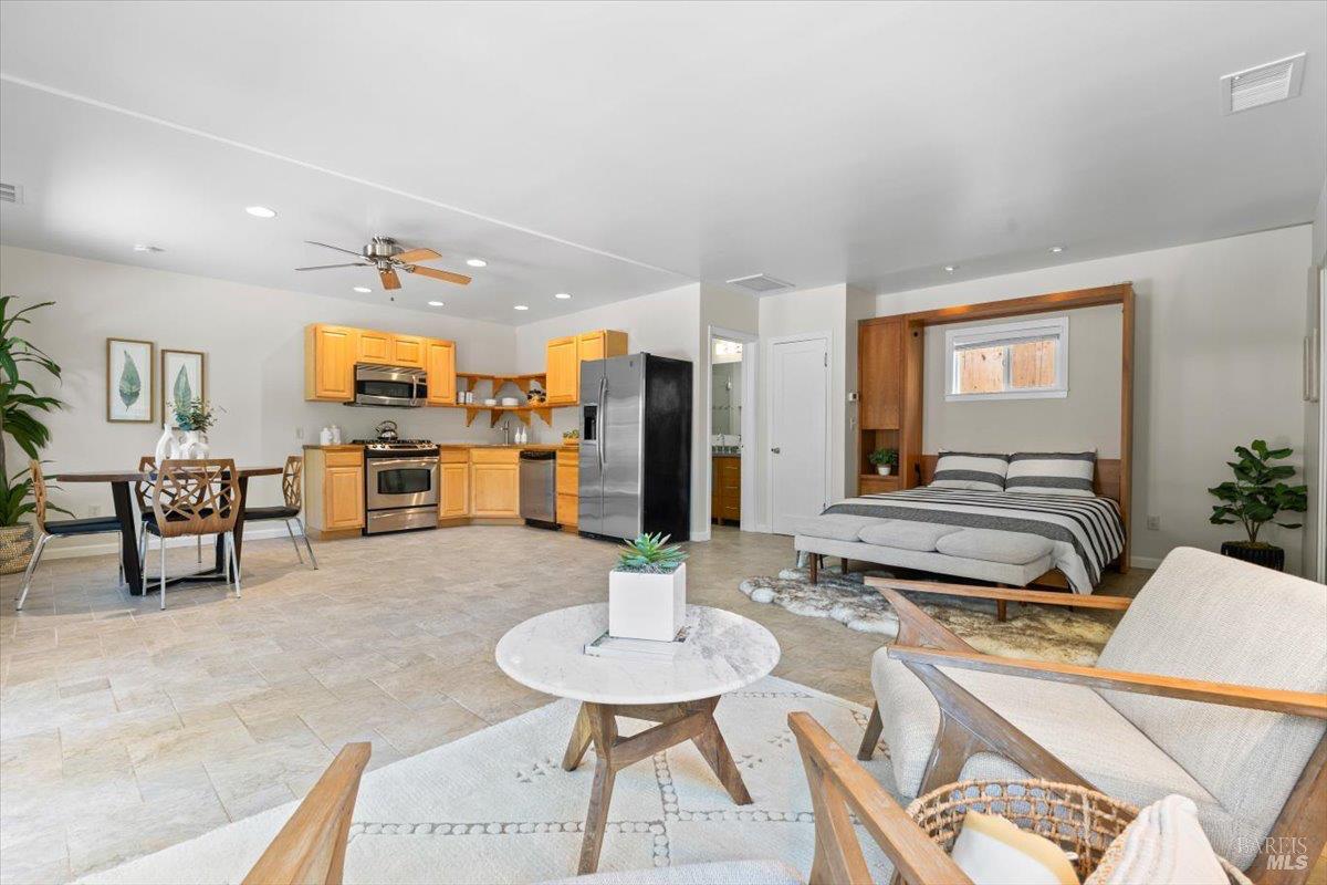 107 1st St
