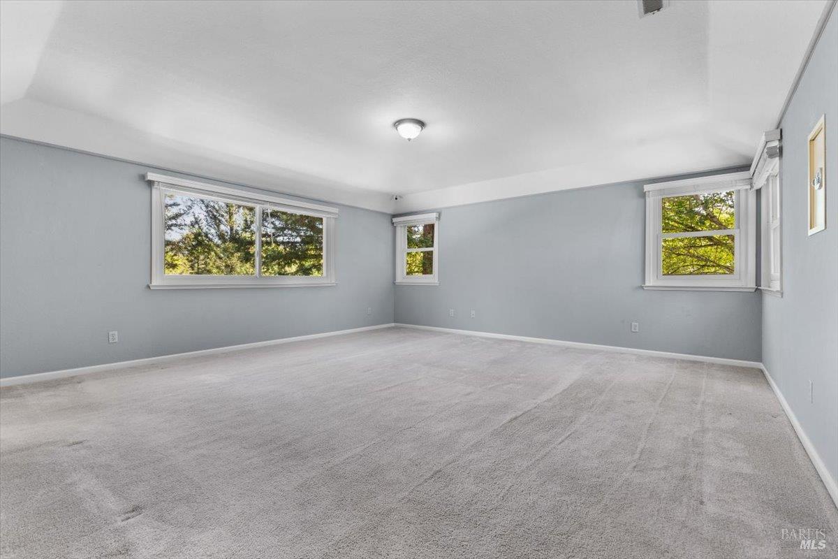 502 Los Alamos Rd