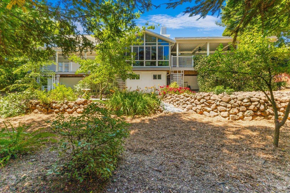 502 Los Alamos Rd