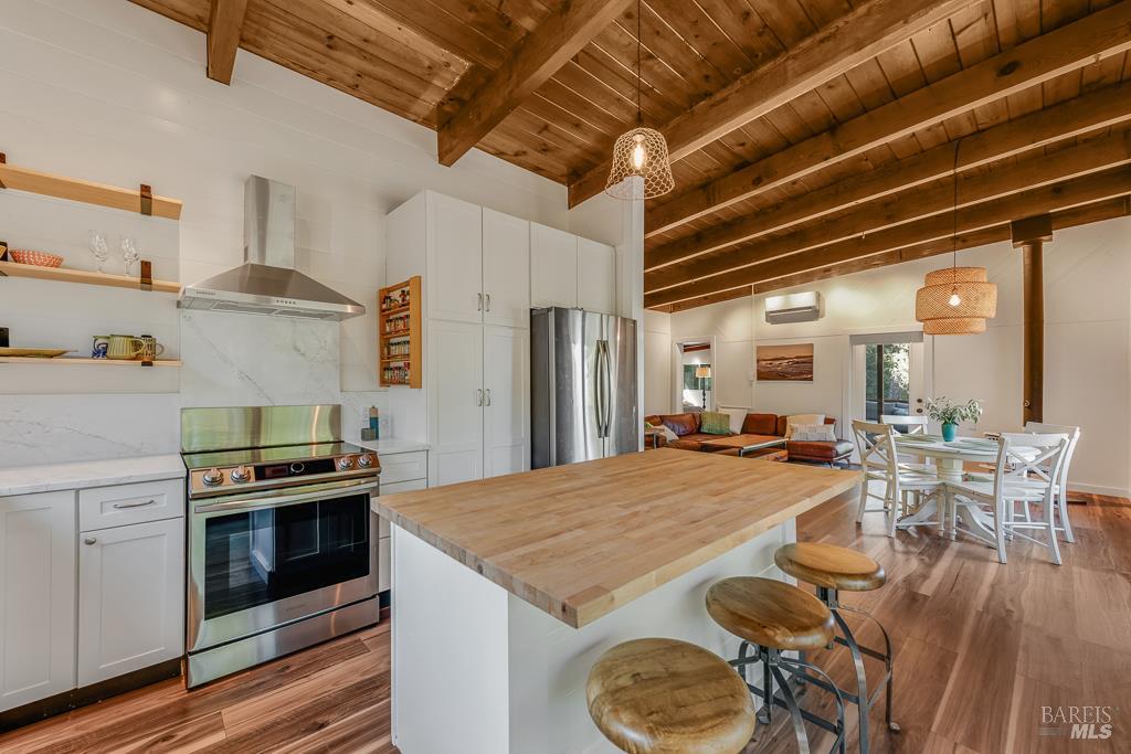 17197 Fitzpatrick Ln