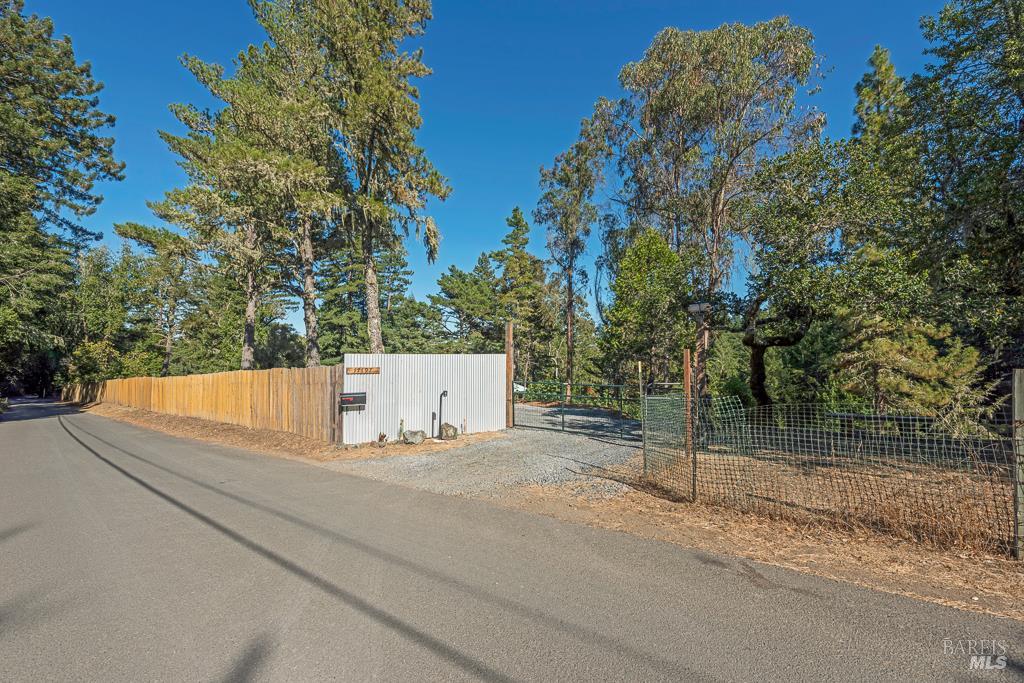 17197 Fitzpatrick Ln