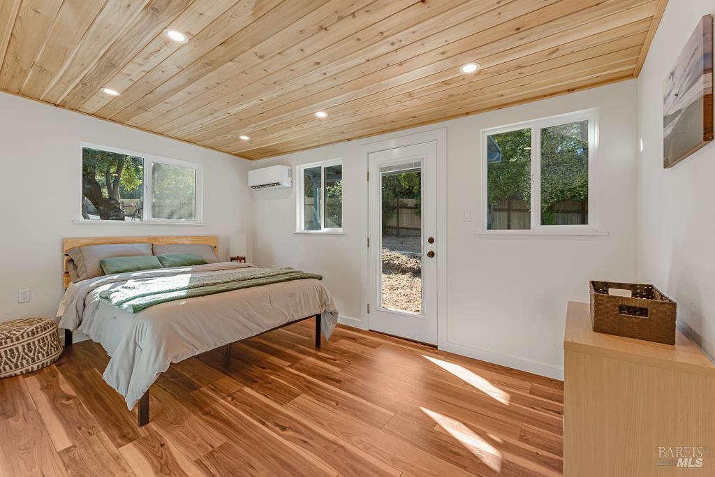 17197 Fitzpatrick Ln