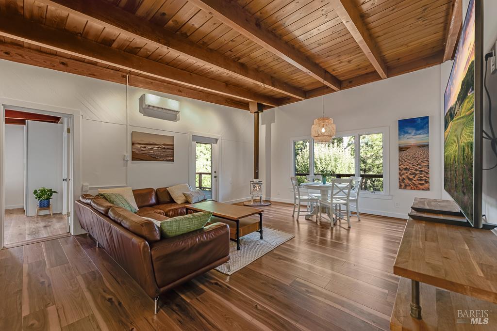 17197 Fitzpatrick Ln