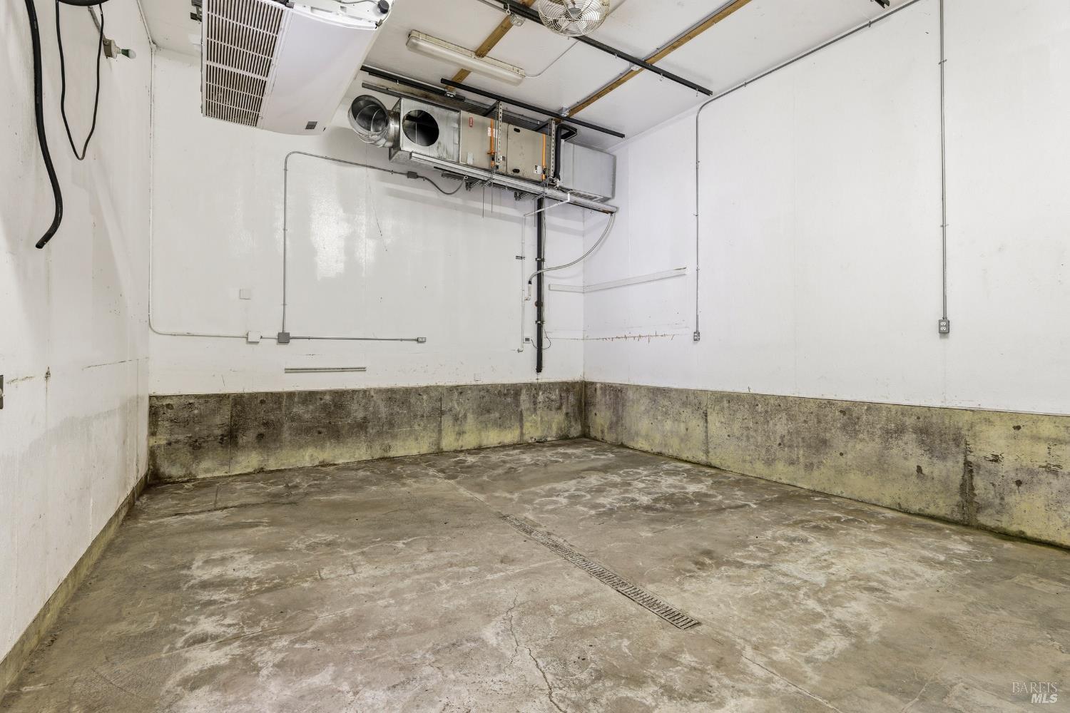 5830 Cuneo Court