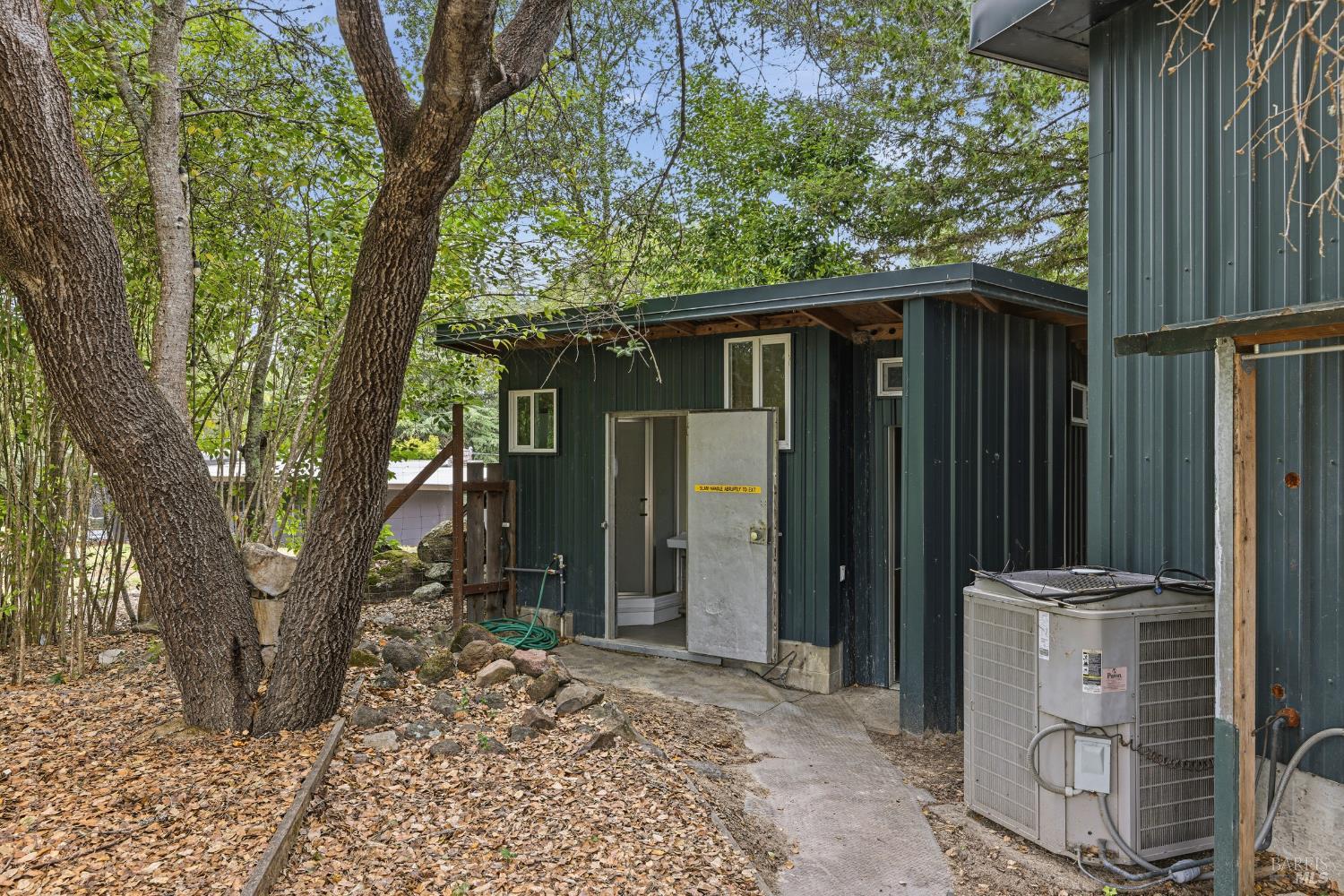 5830 Cuneo Court