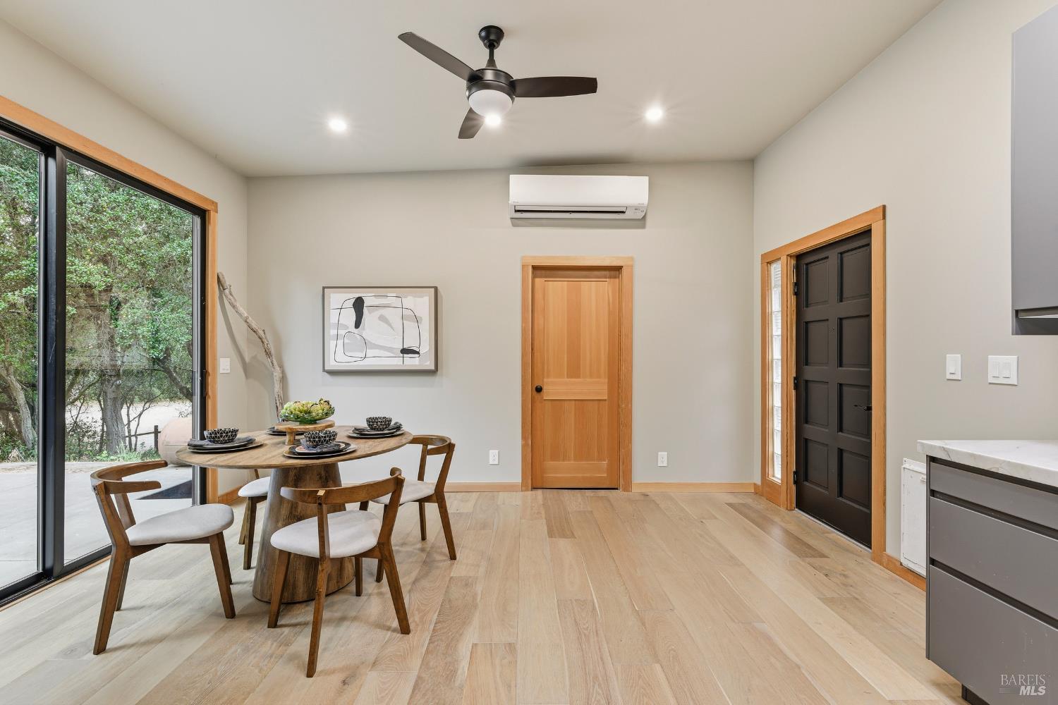 5830 Cuneo Court