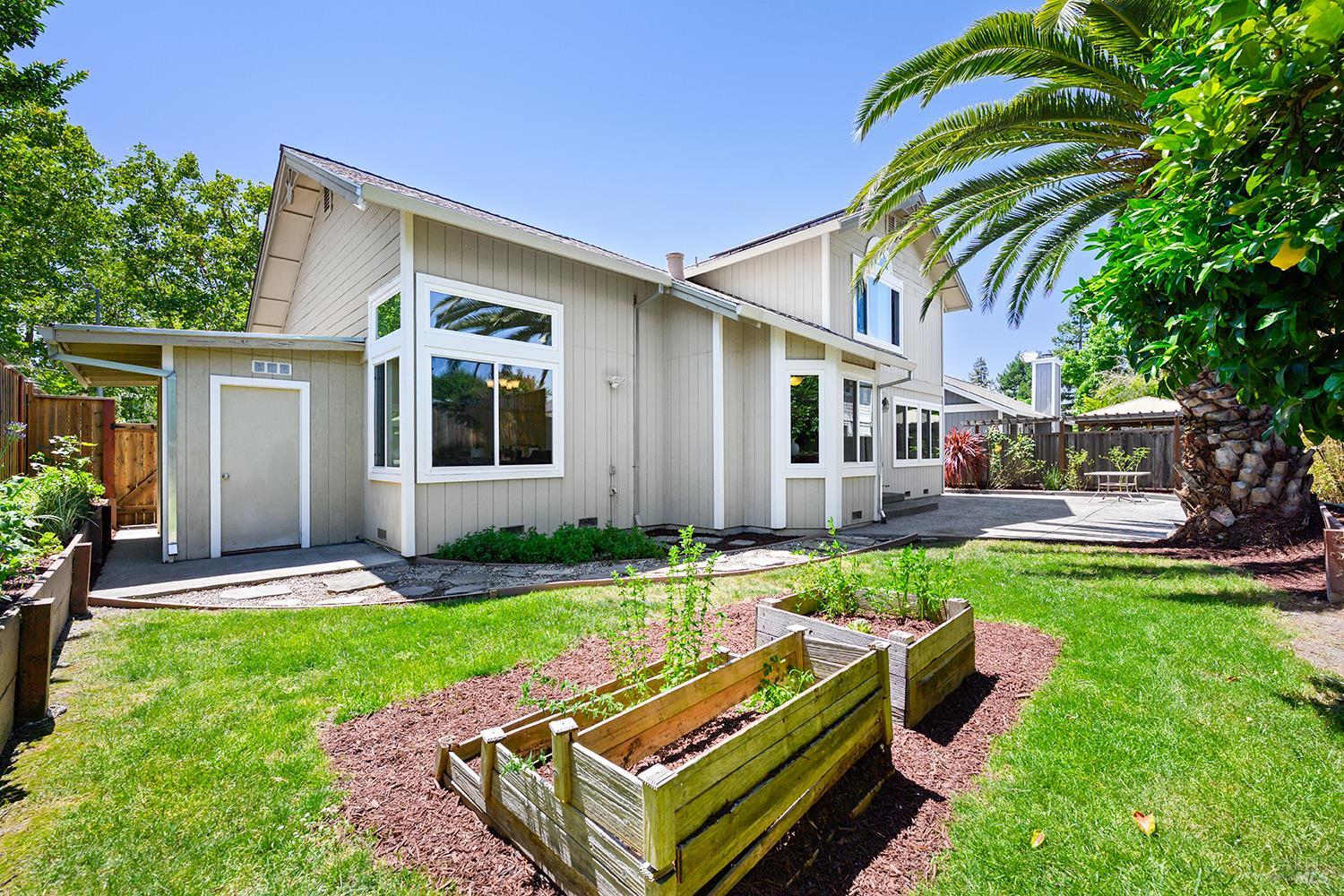 5 Starling Drive