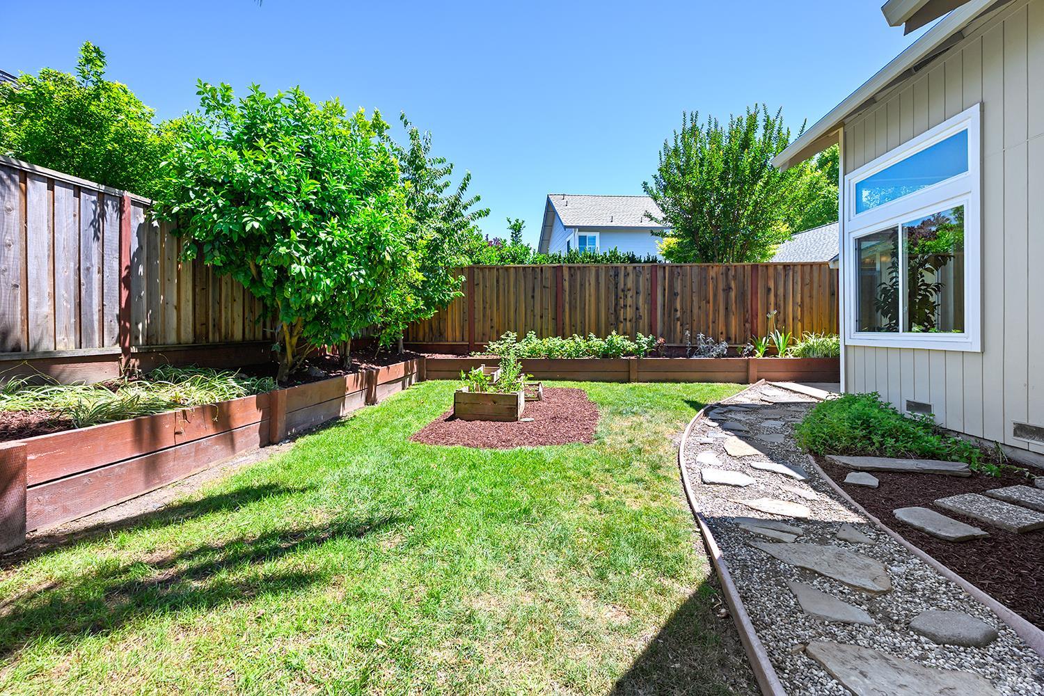 5 Starling Drive